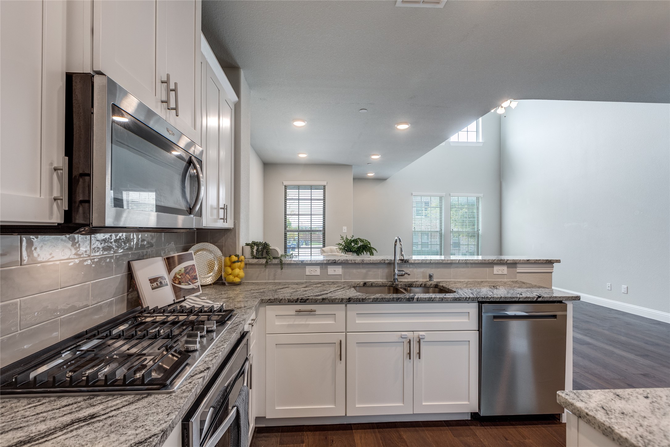 4616 Piedras Lanzar Drive