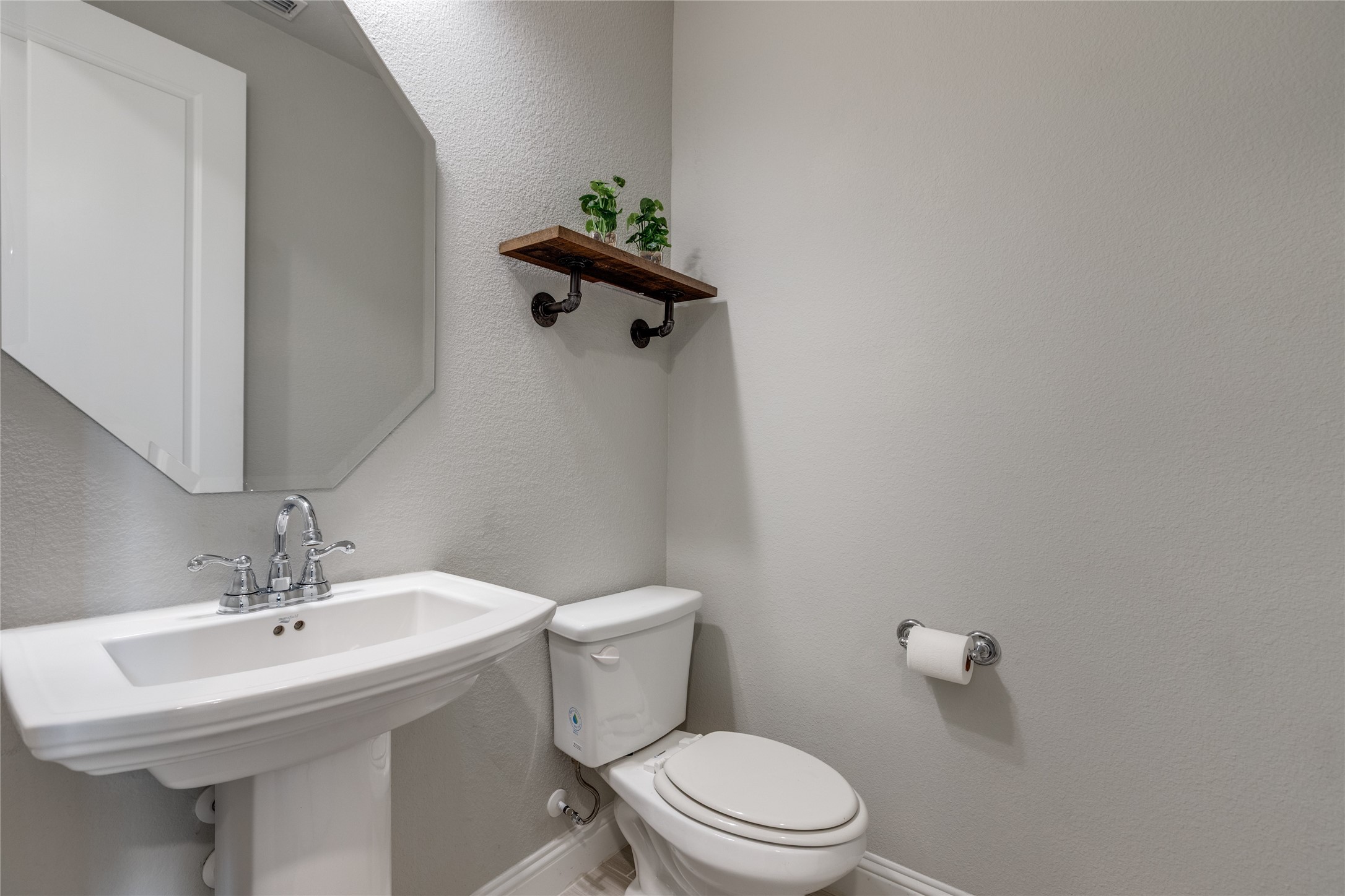 4616 Piedras Lanzar Drive