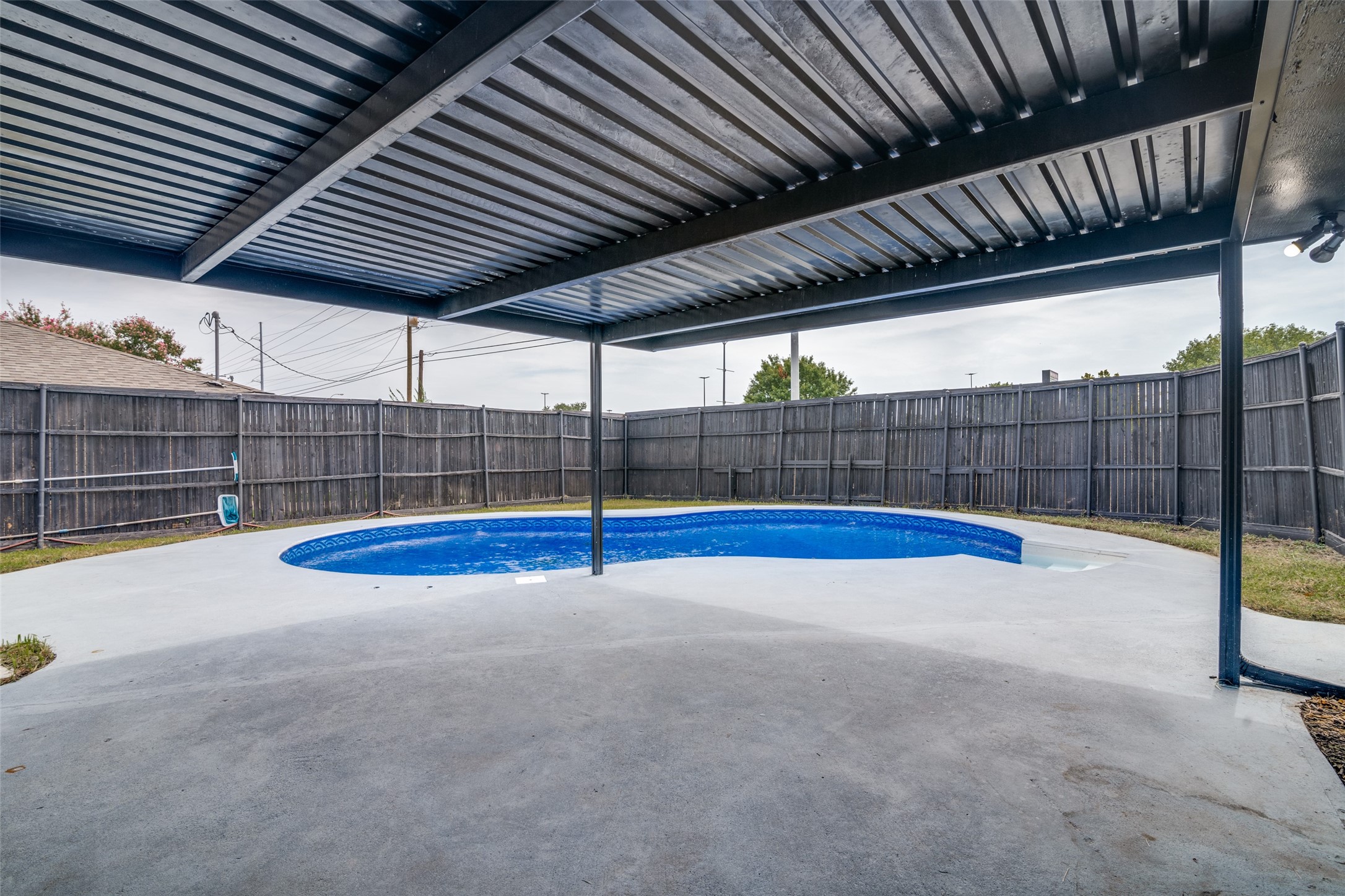 1618 University Drive