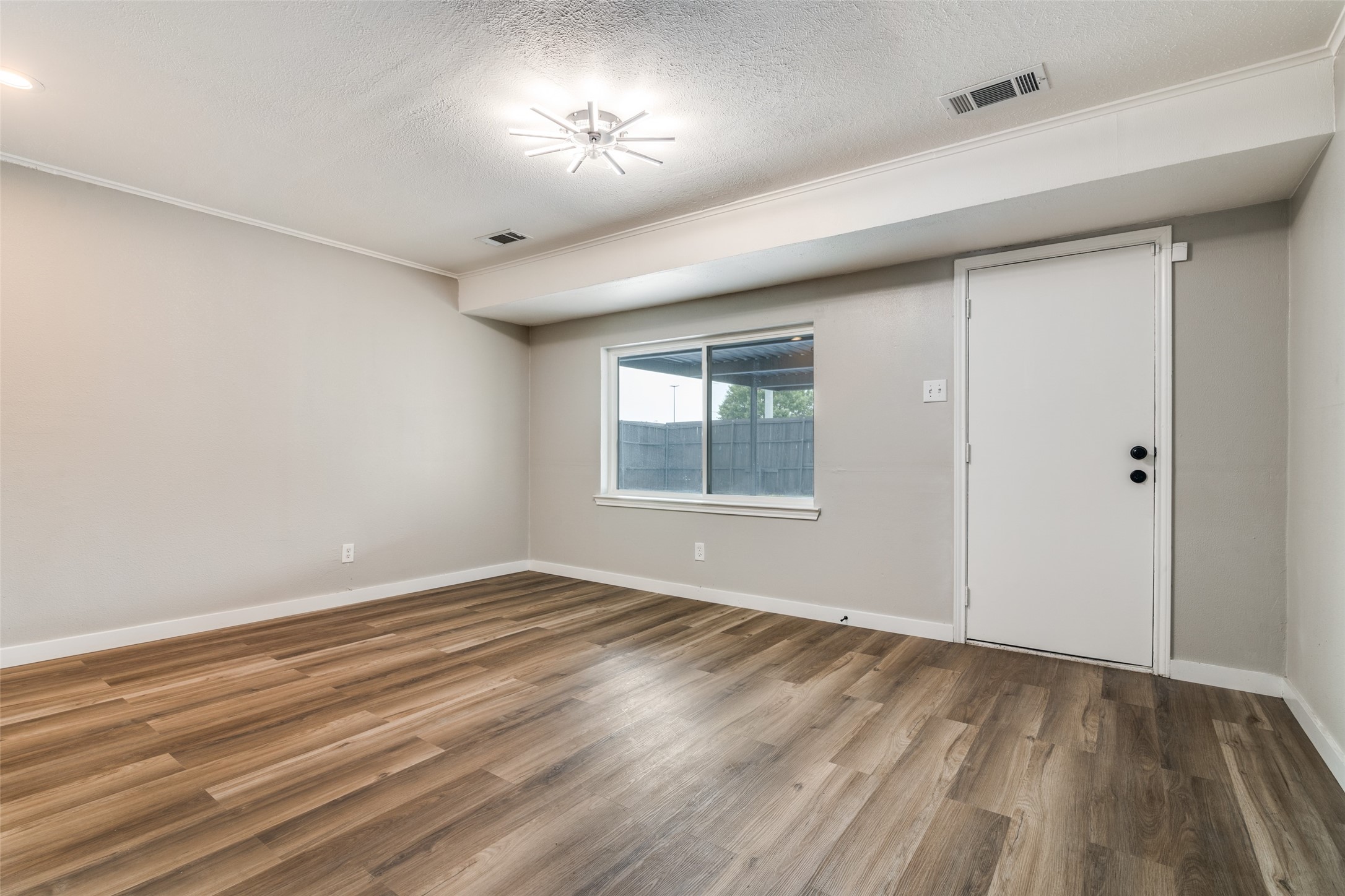 1618 University Drive