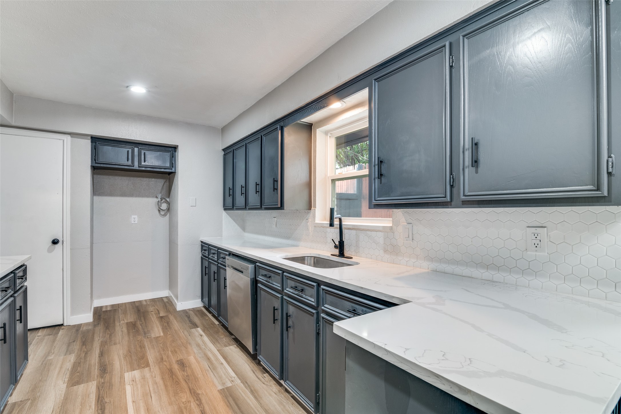 1618 University Drive