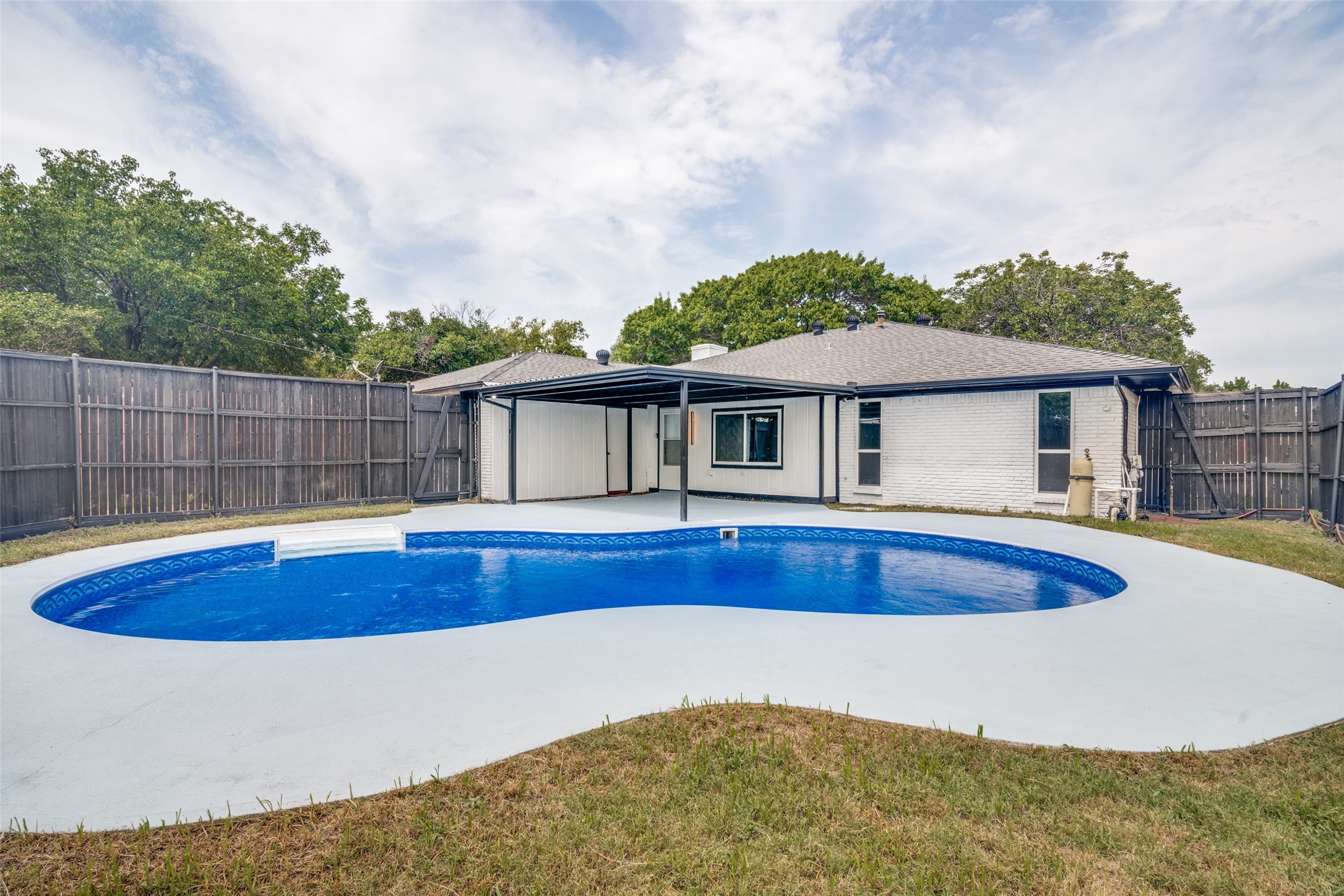 1618 University Drive