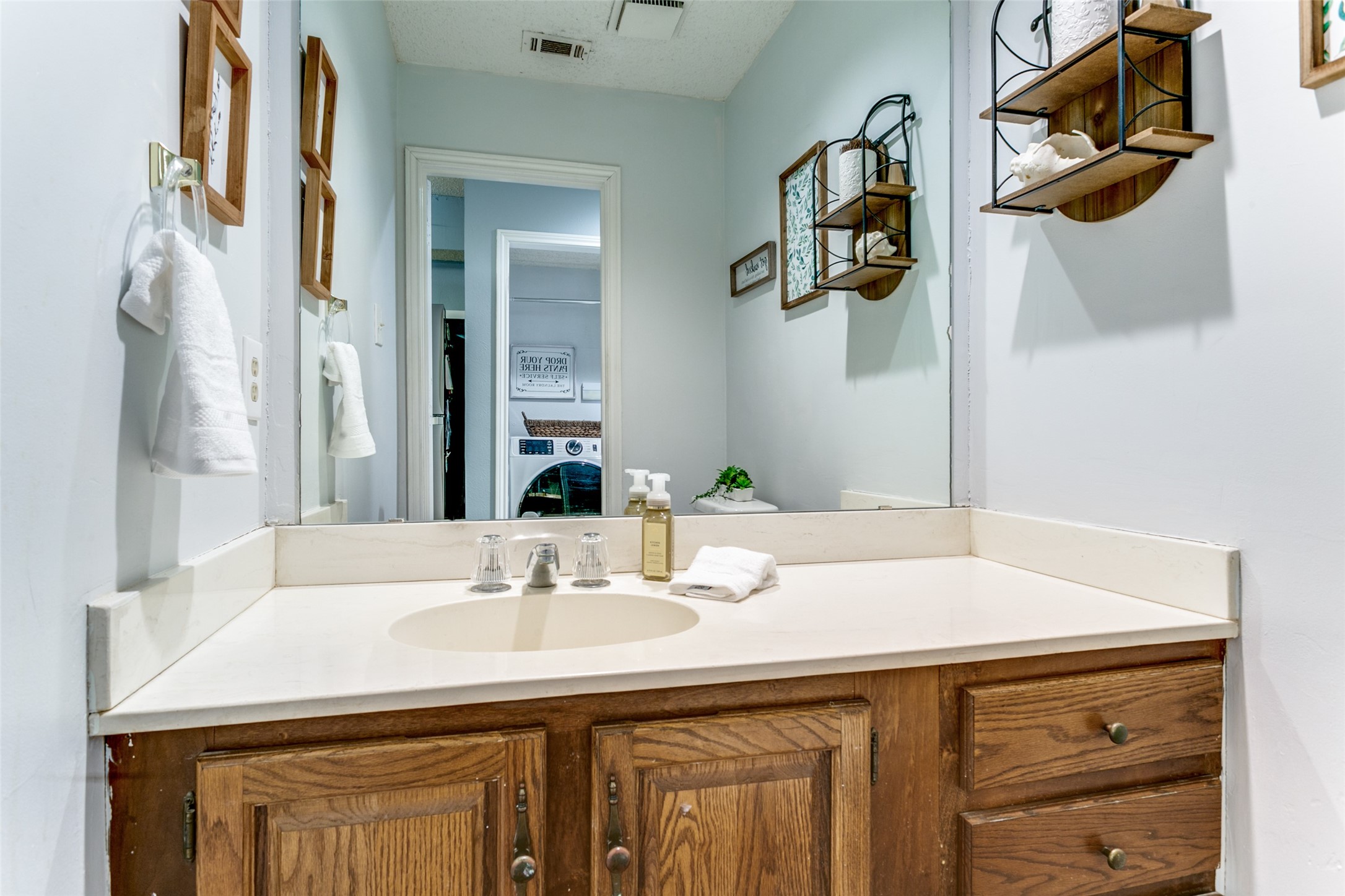 2764 Keller Springs Place