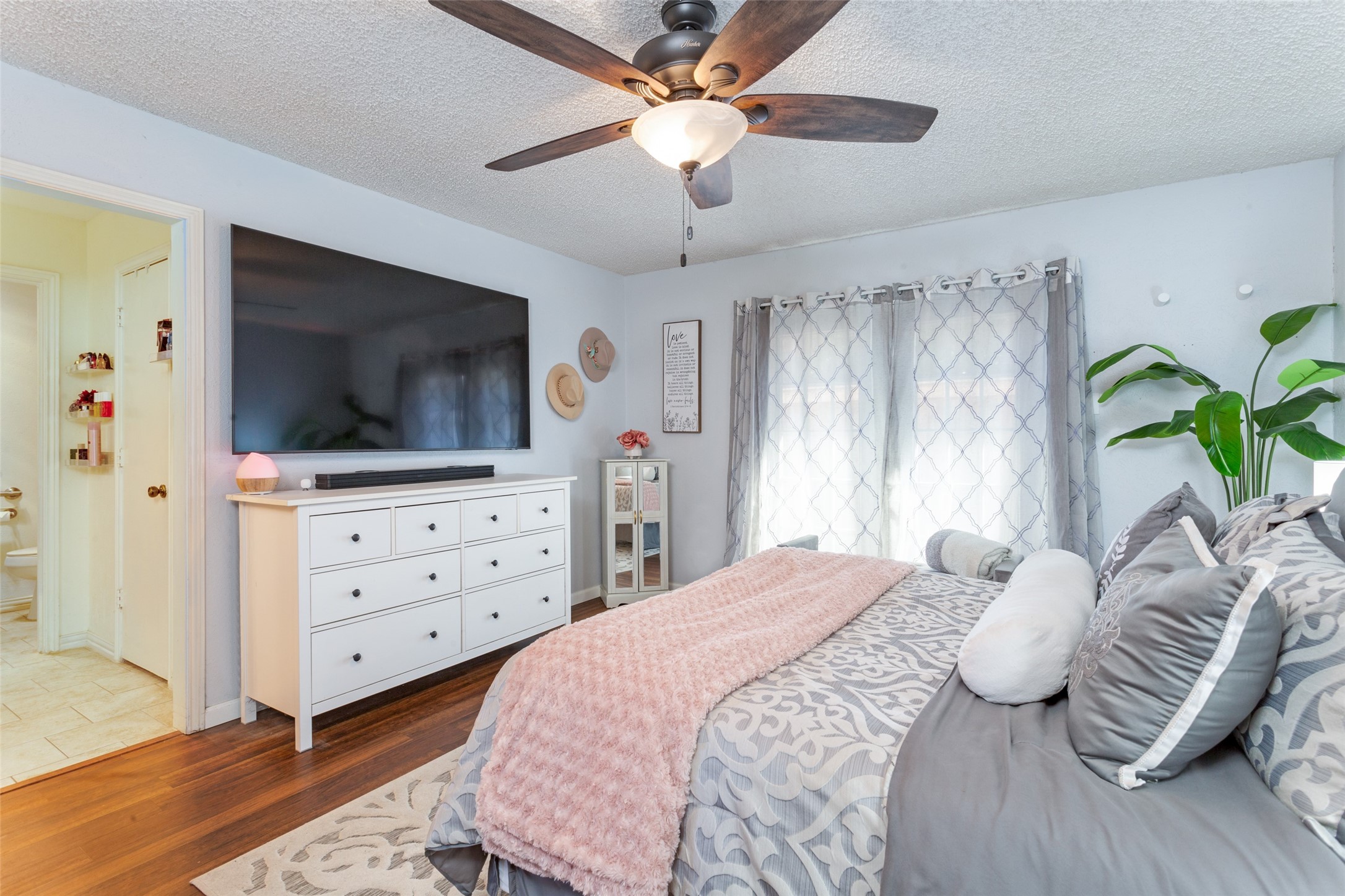 2764 Keller Springs Place