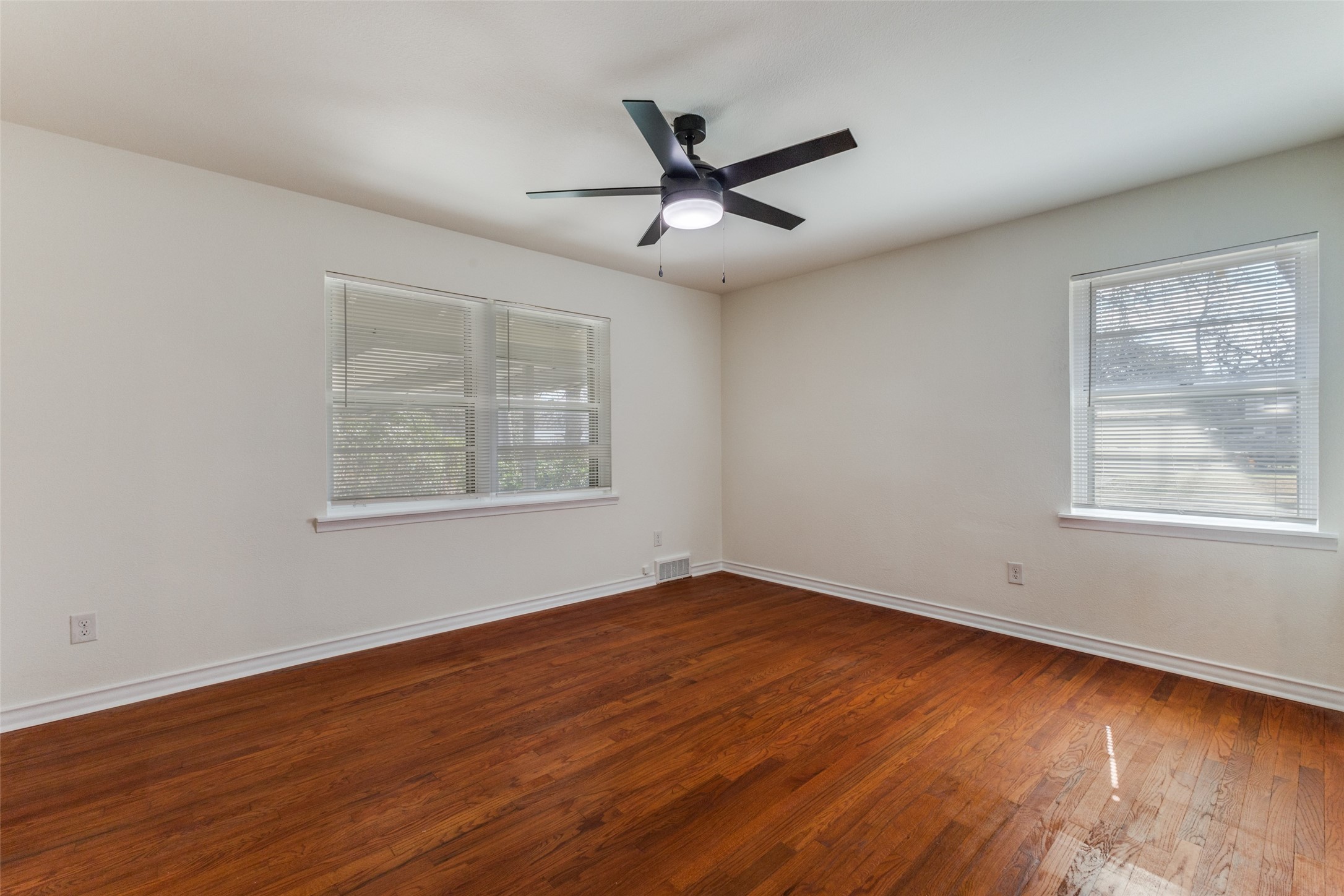 2710 Fairfax Drive