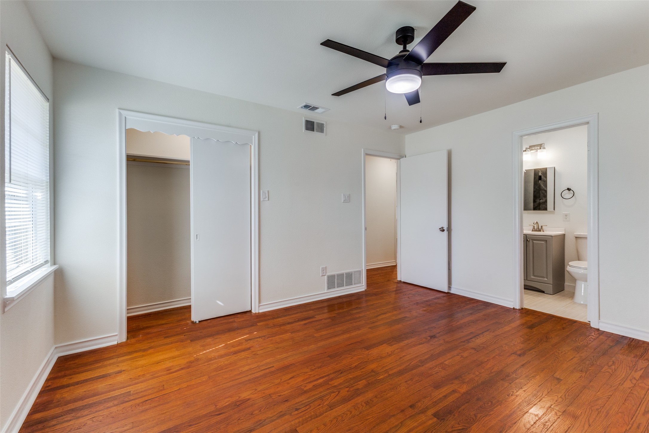 2710 Fairfax Drive