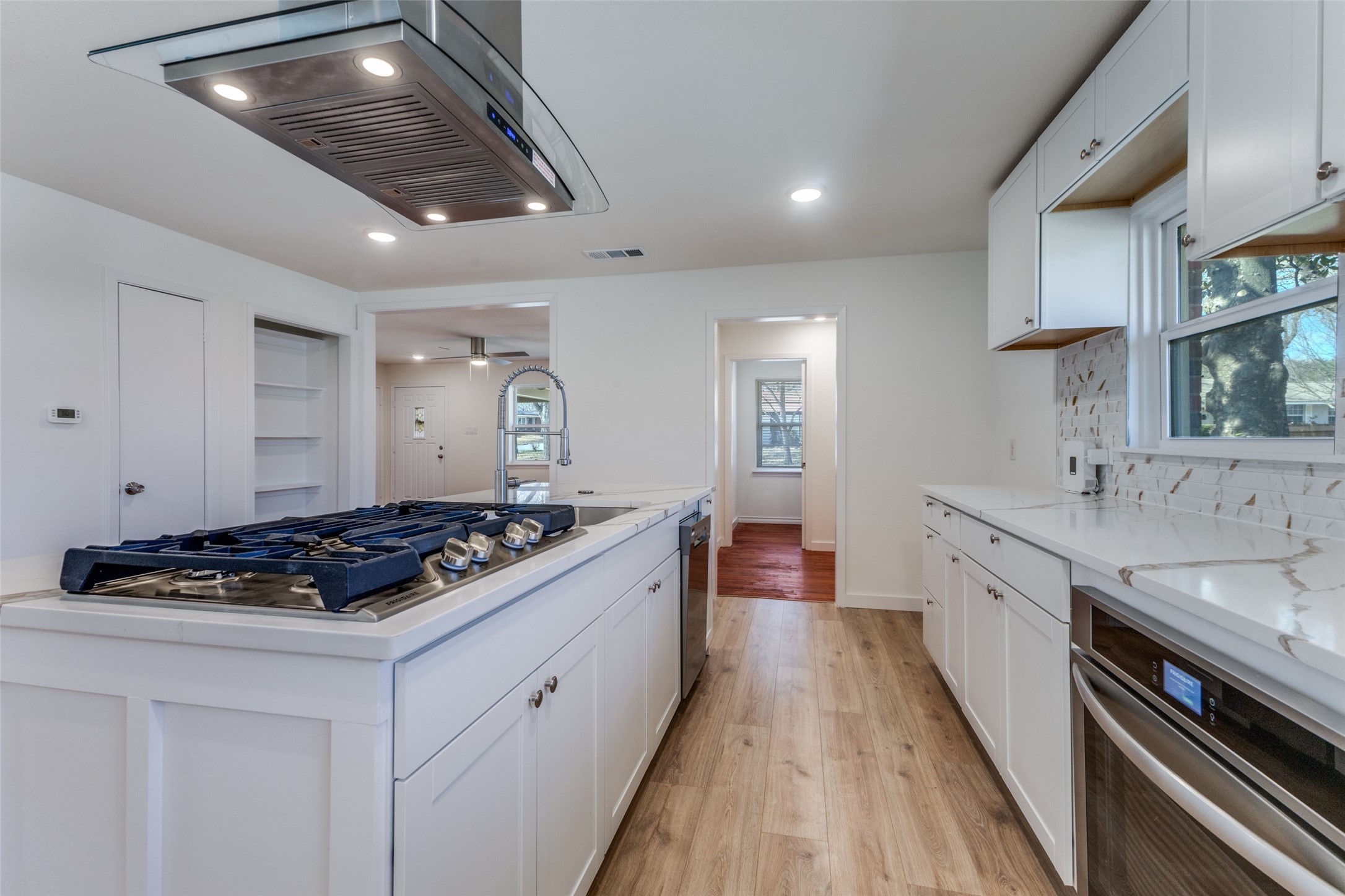 2710 Fairfax Drive