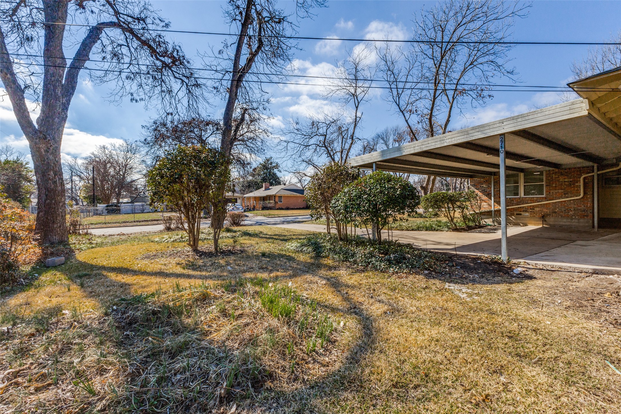 2710 Fairfax Drive