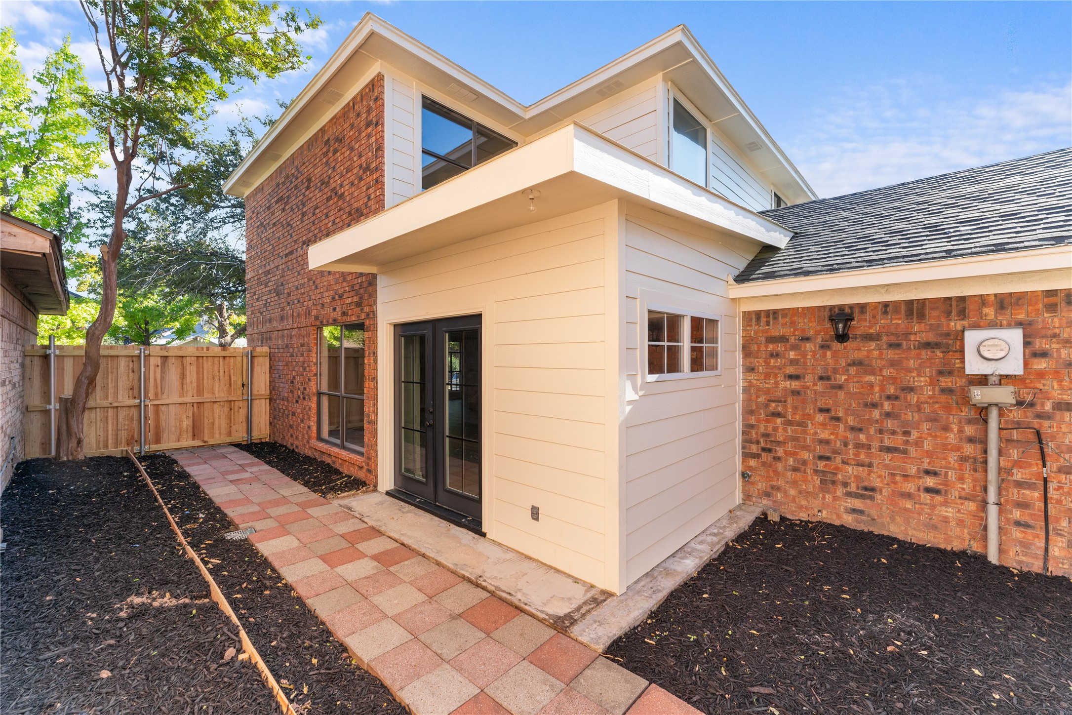 1713 Alameda Drive