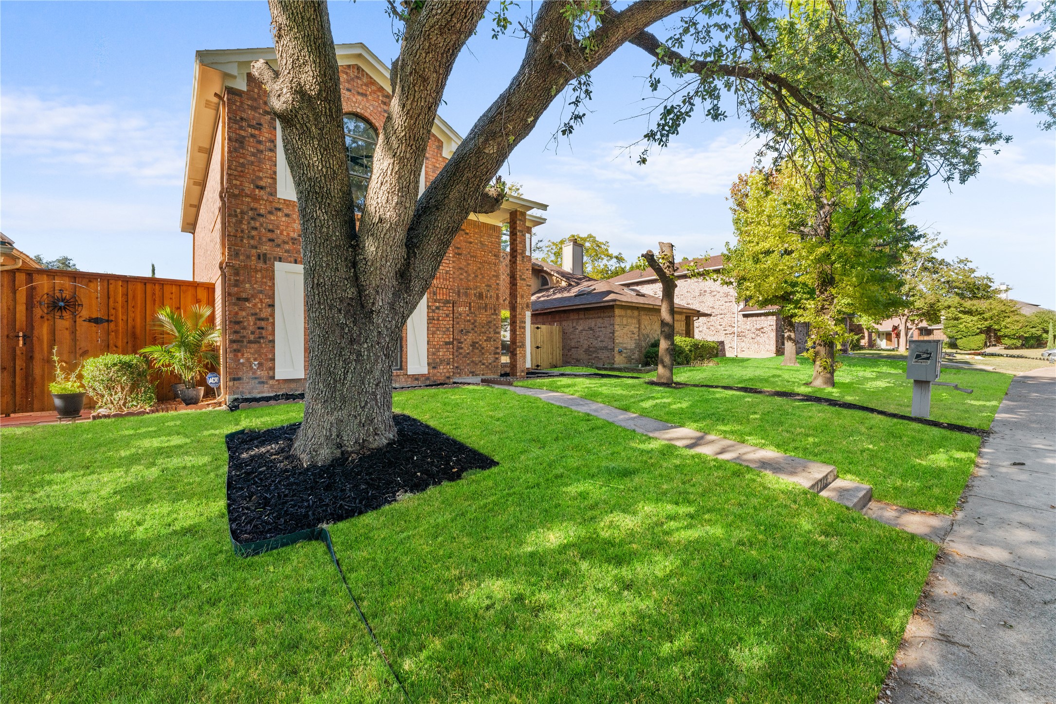 1713 Alameda Drive