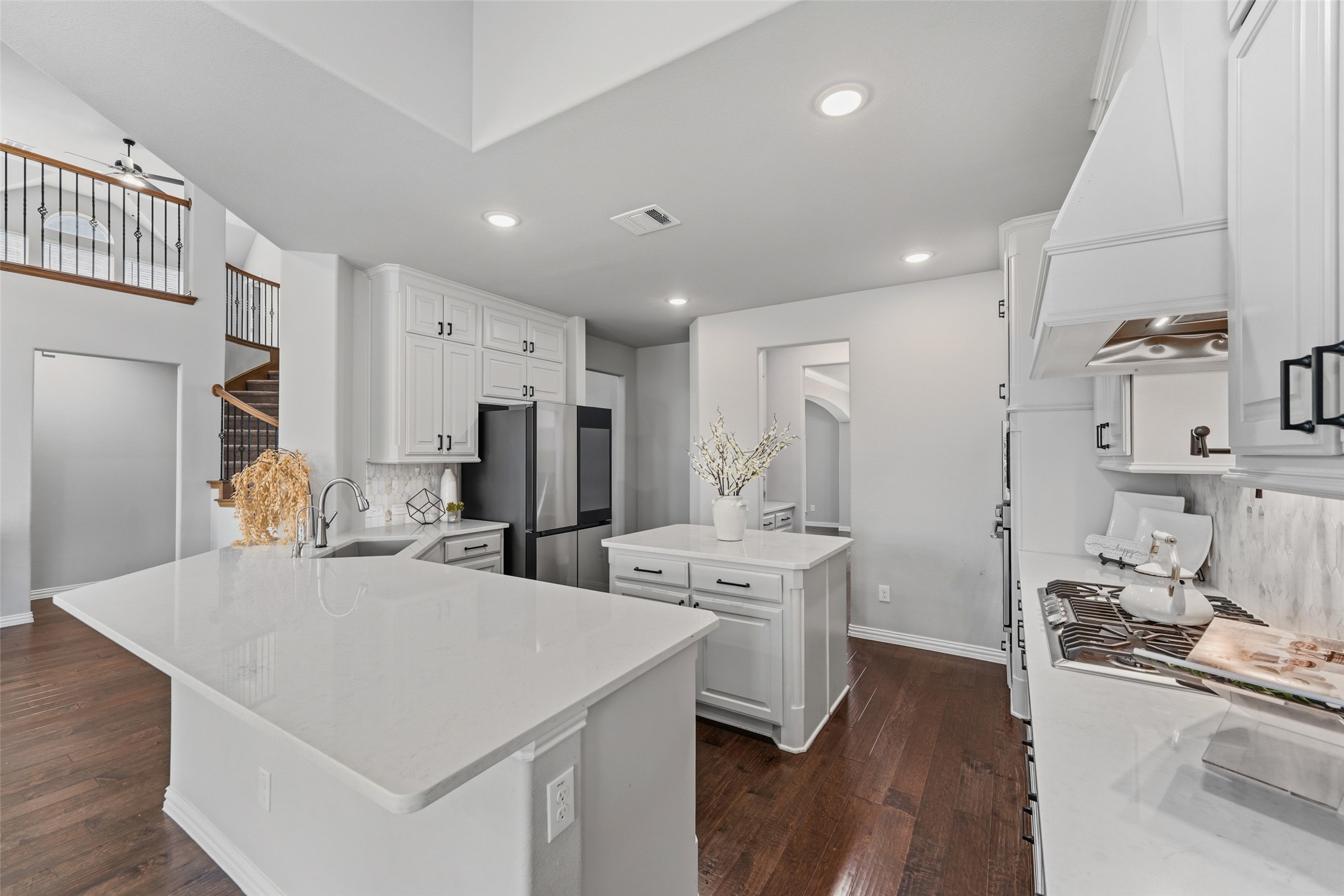 701 Featherstone Lane