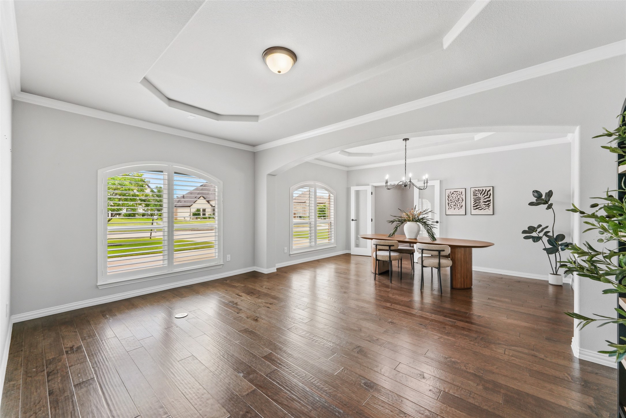 701 Featherstone Lane