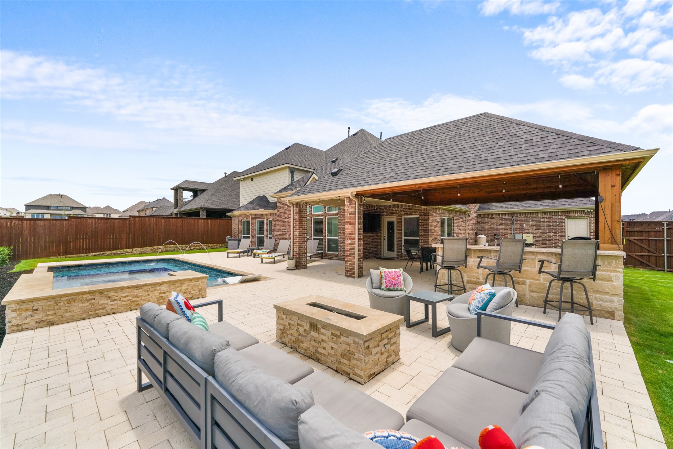 701 Featherstone Lane