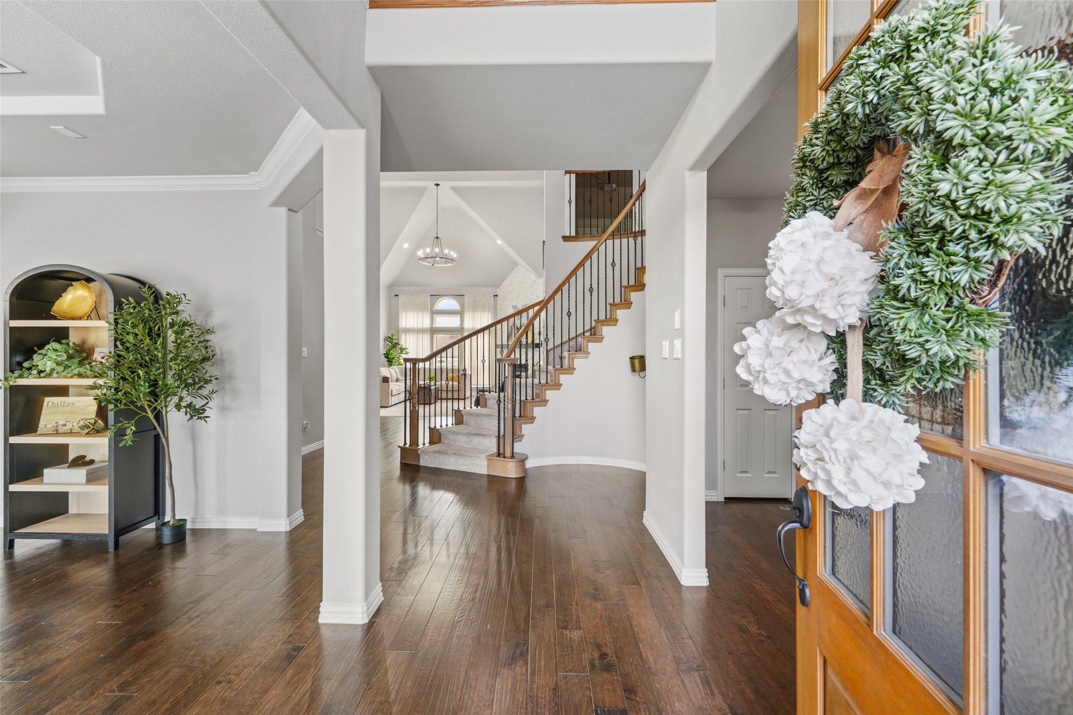 701 Featherstone Lane