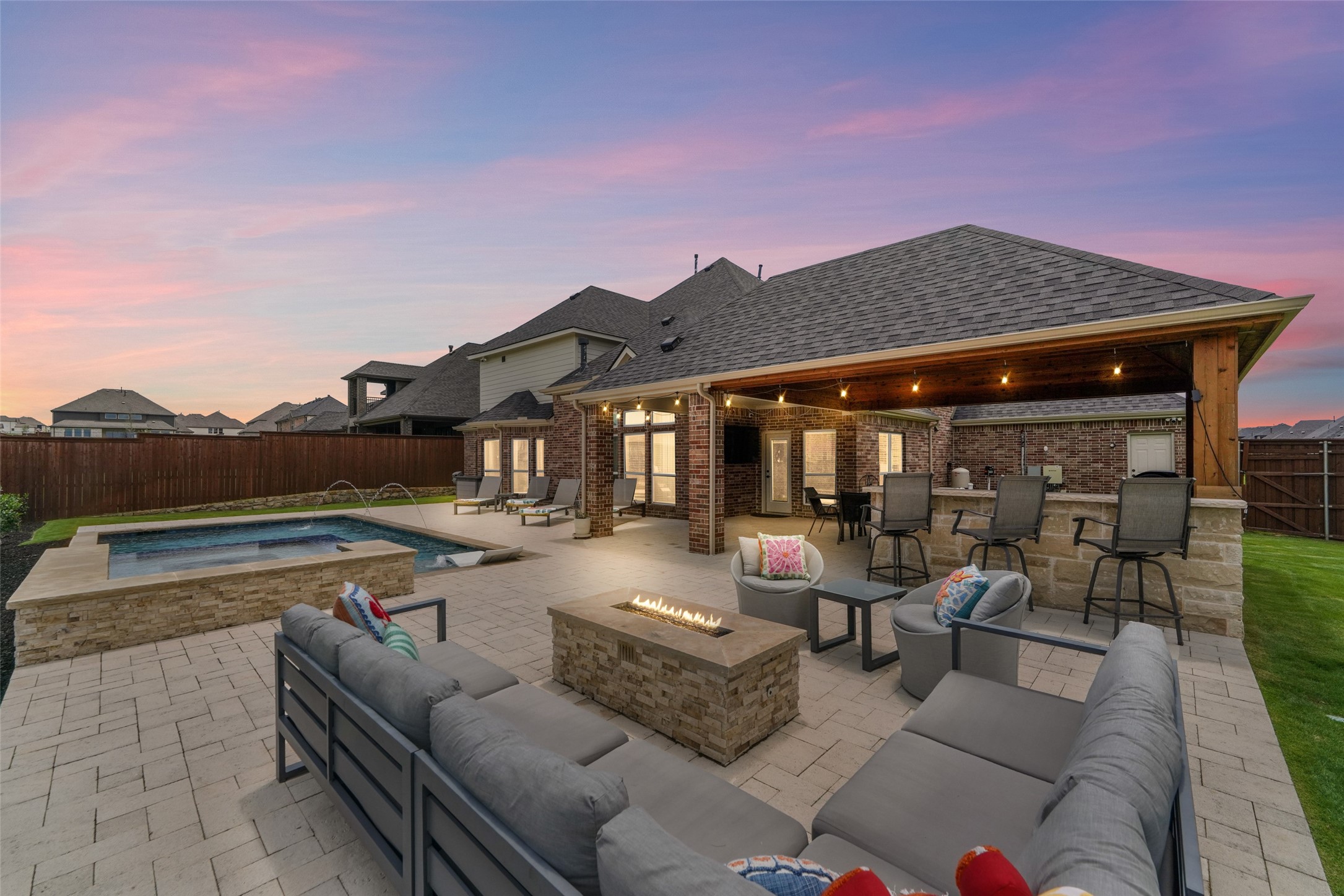 701 Featherstone Lane