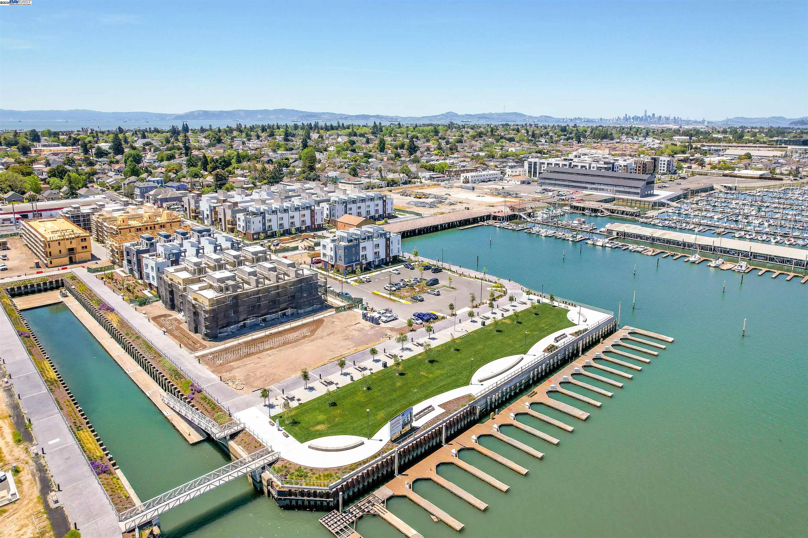 2260 Stanford Street