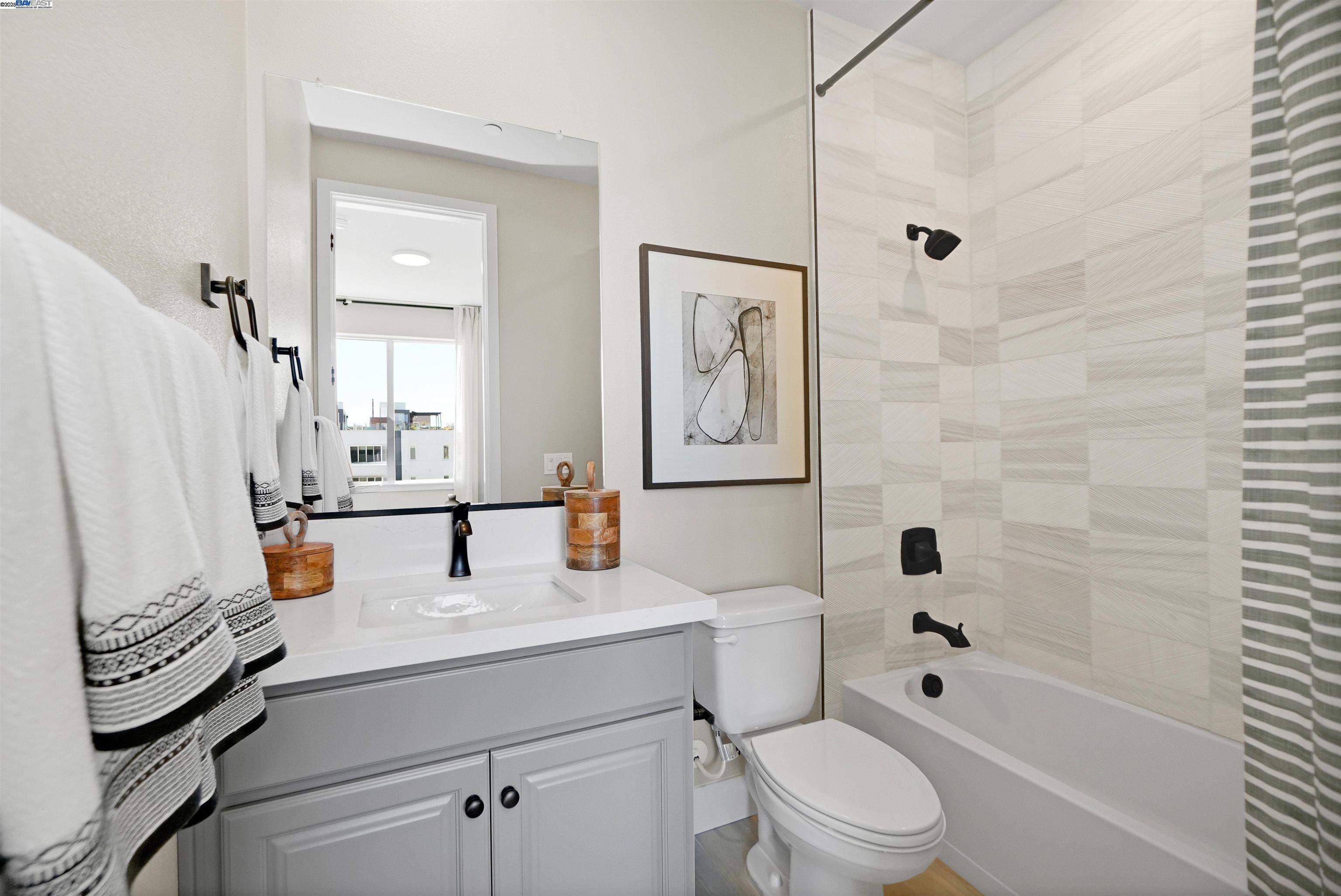 2260 Stanford Street