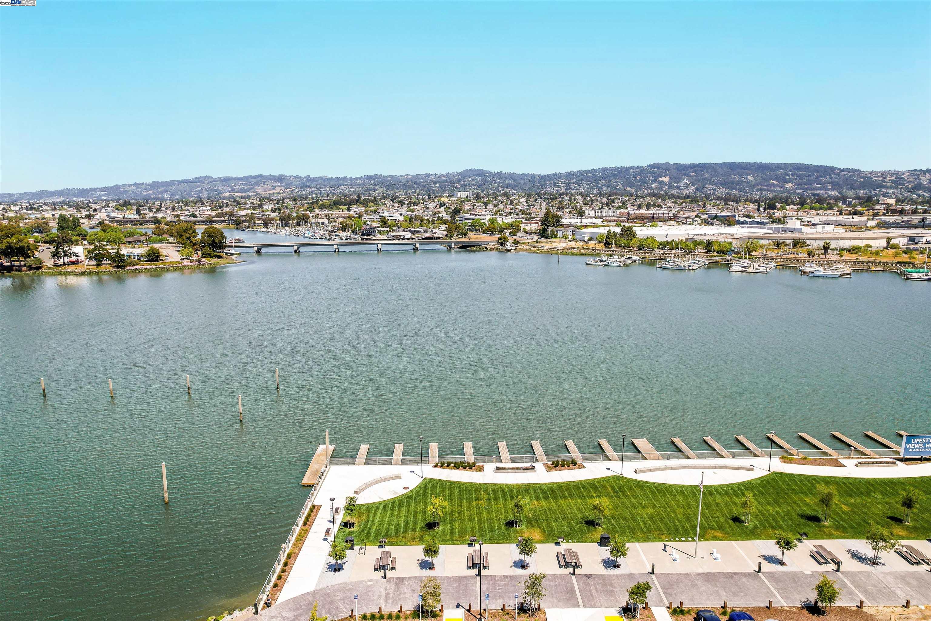 2260 Stanford Street