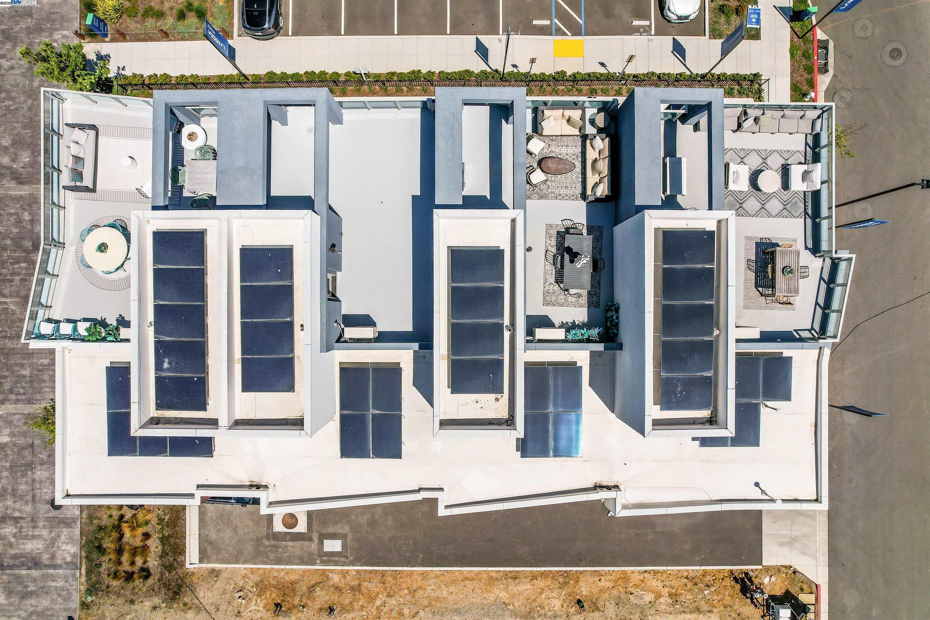 2260 Stanford Street