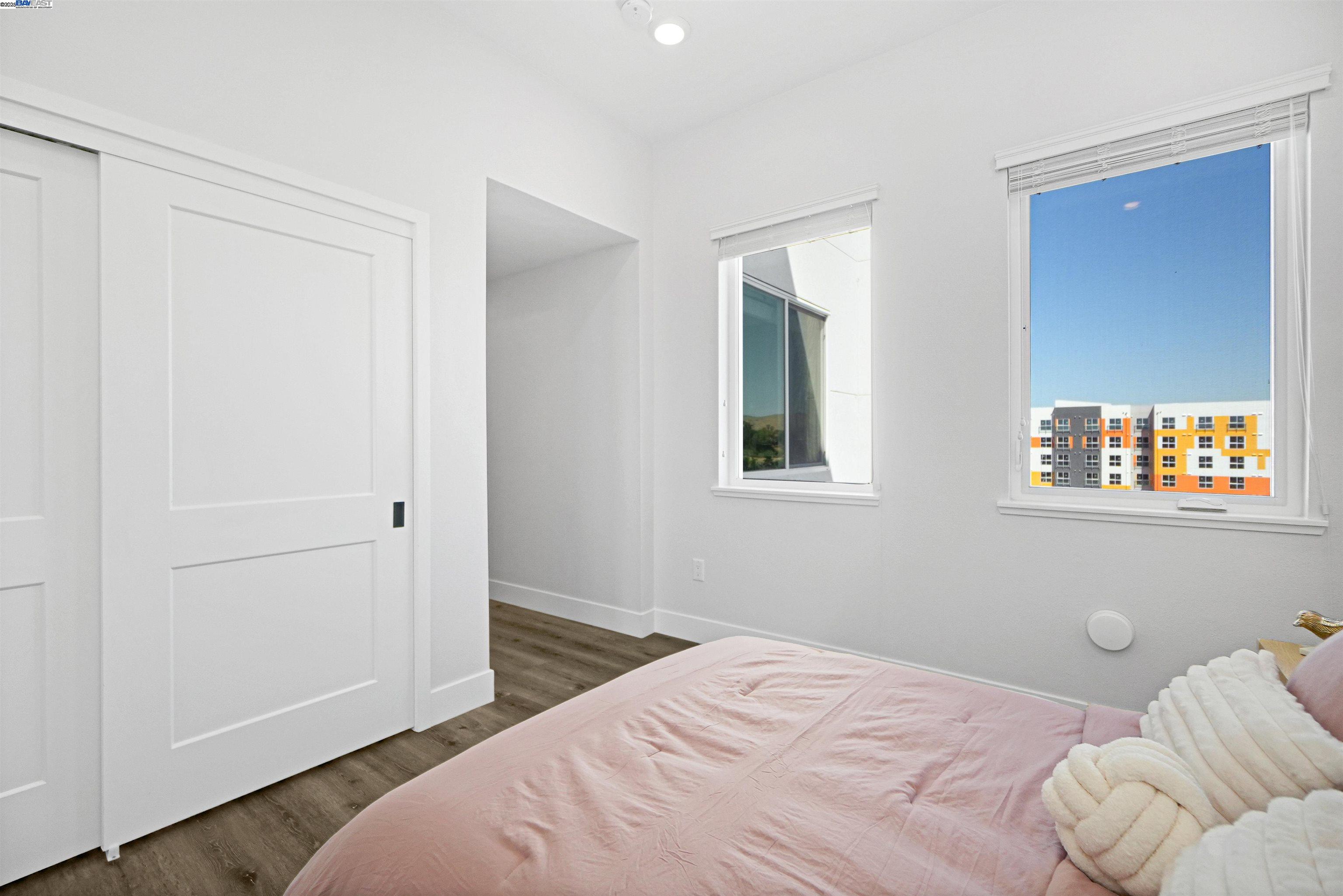42111 Osgood # 418