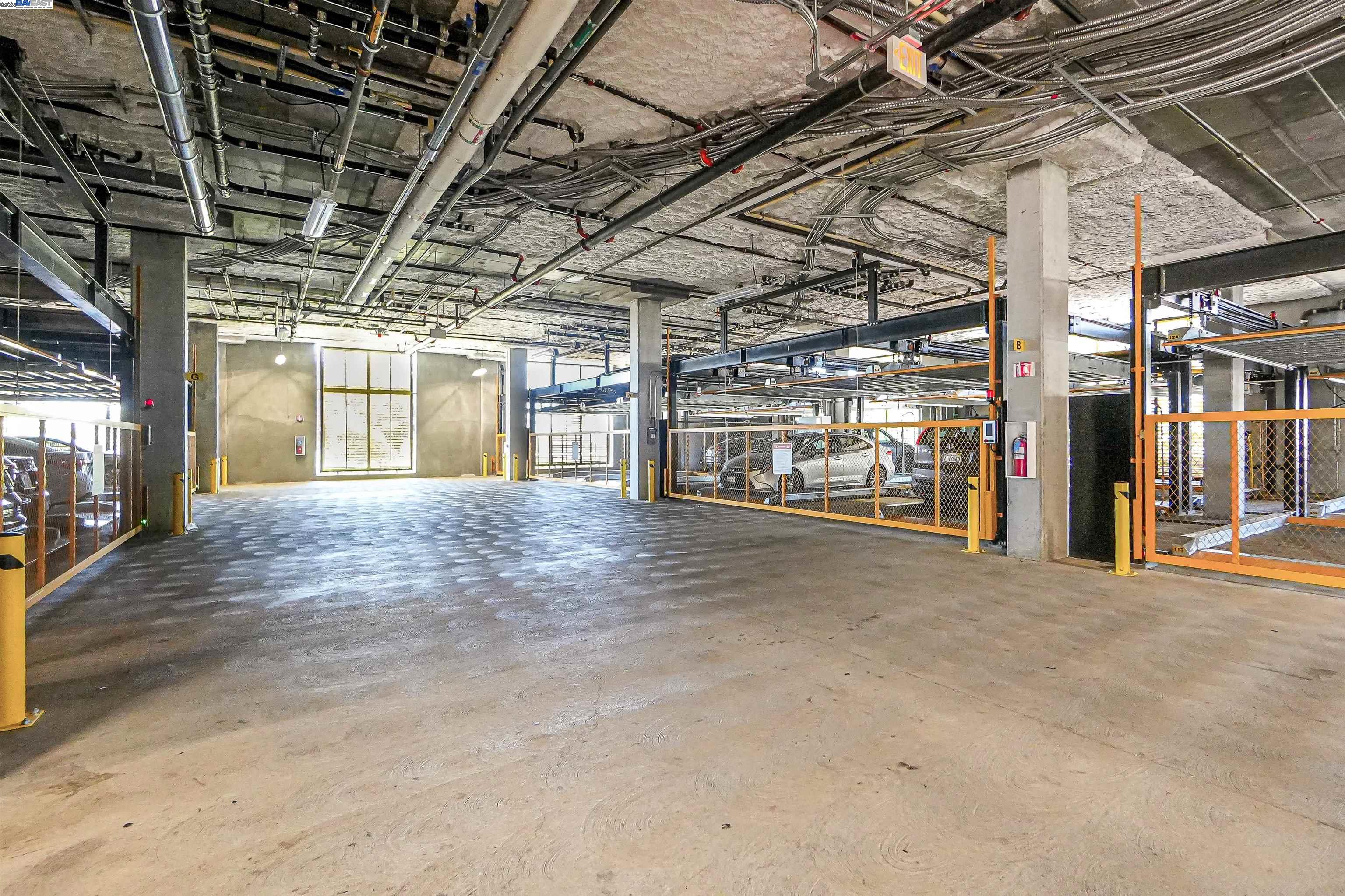 42111 Osgood # 418