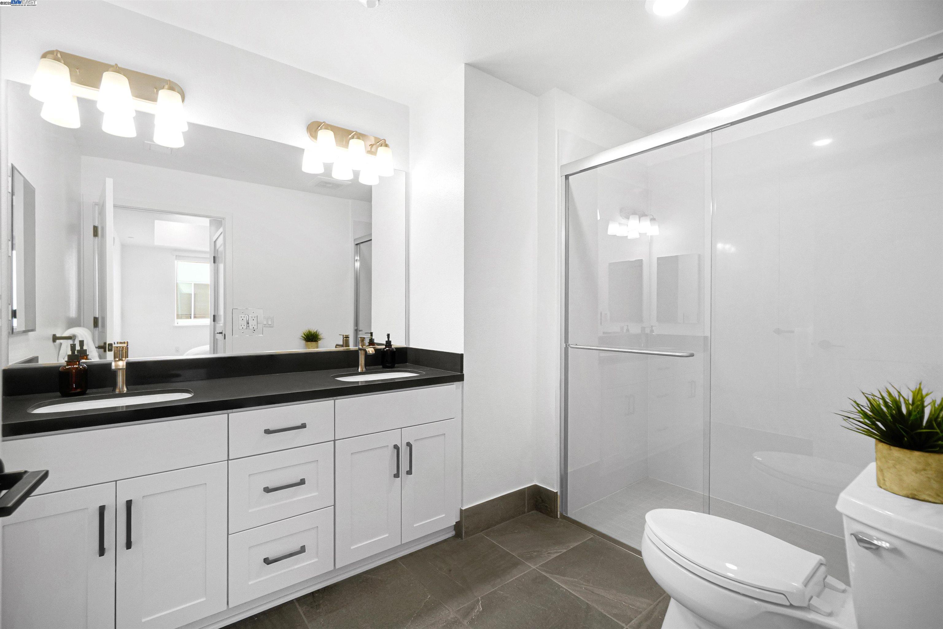 42111 Osgood # 418