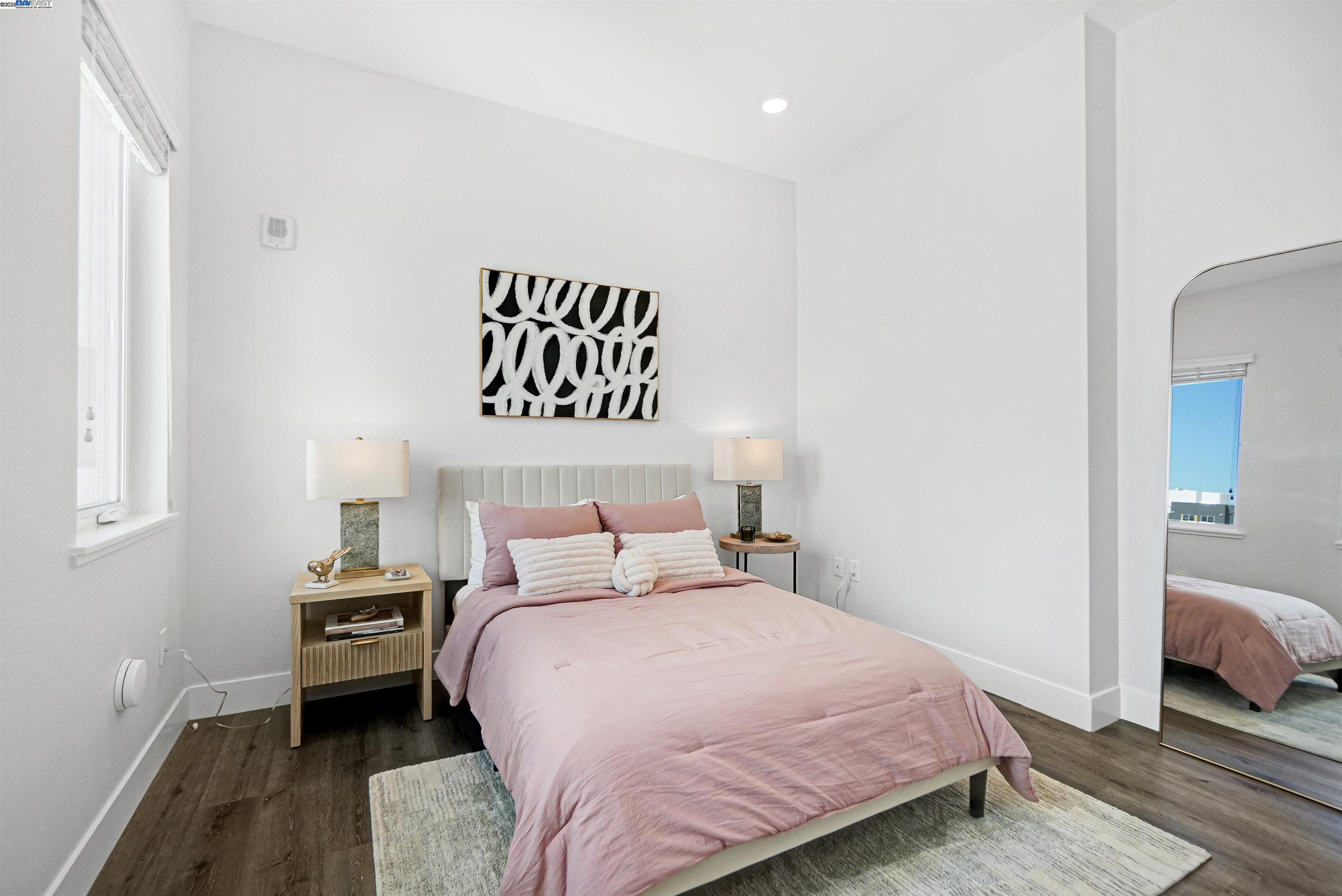 42111 Osgood # 418