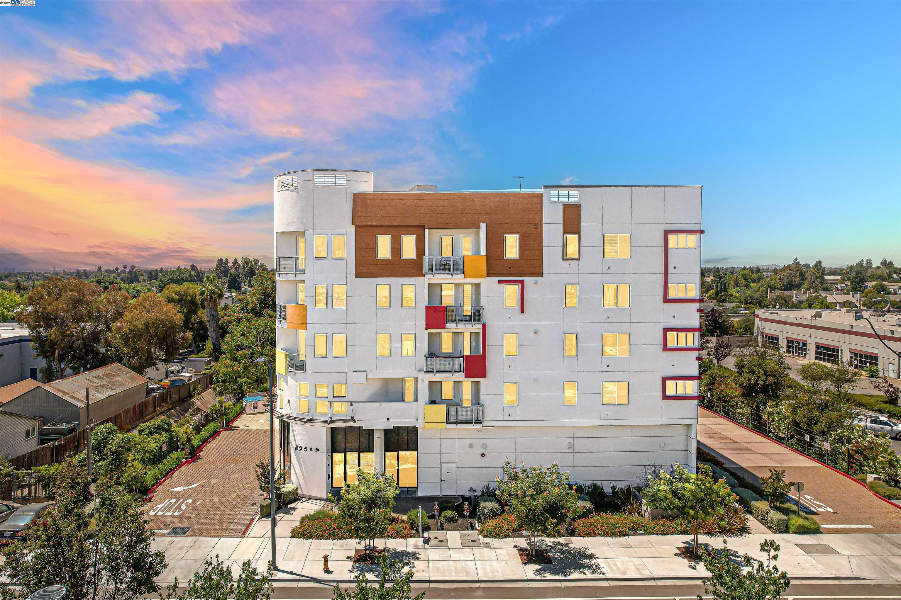 42111 Osgood # 418