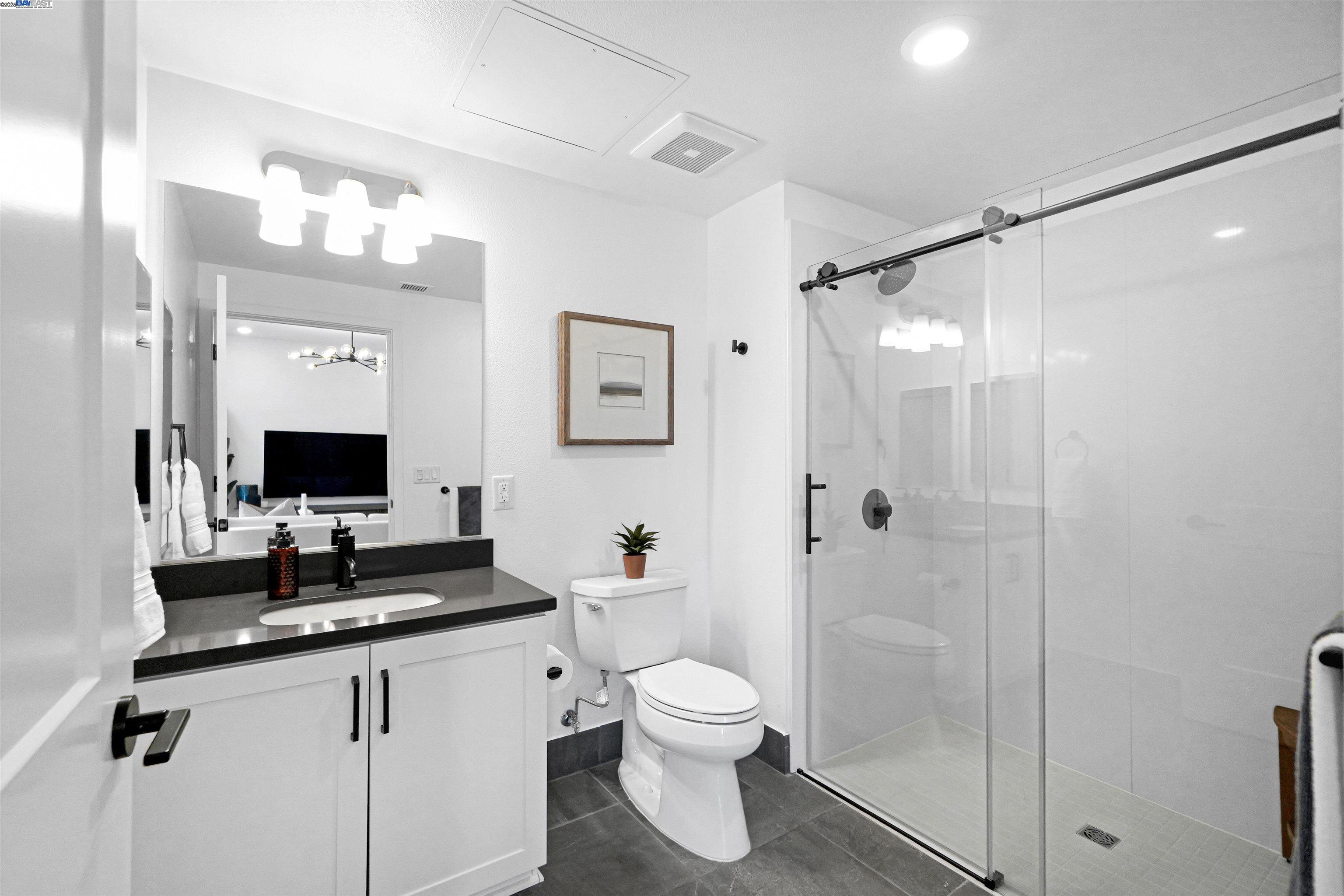 42111 Osgood # 418