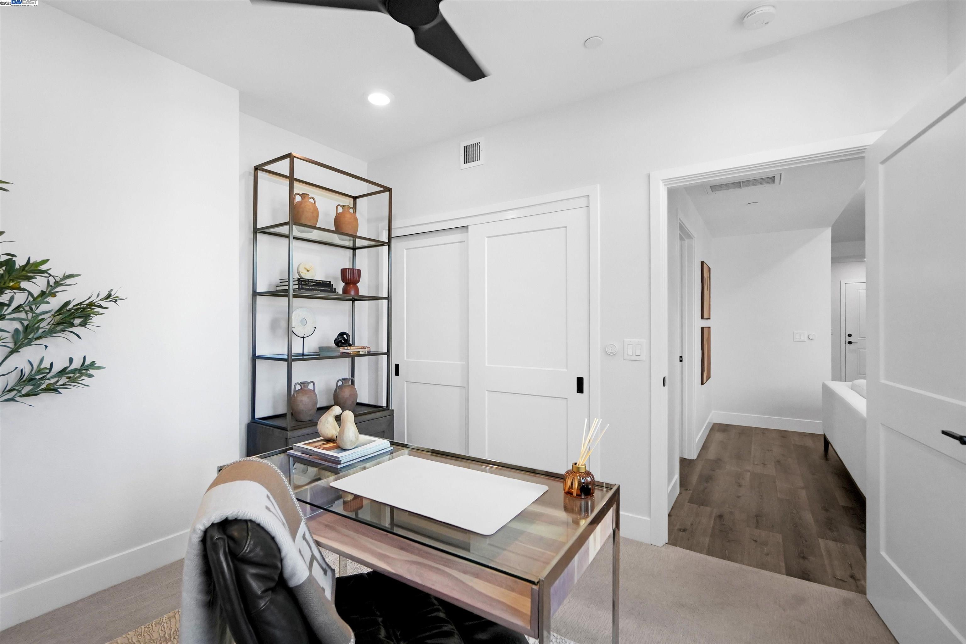 42111 Osgood # 418