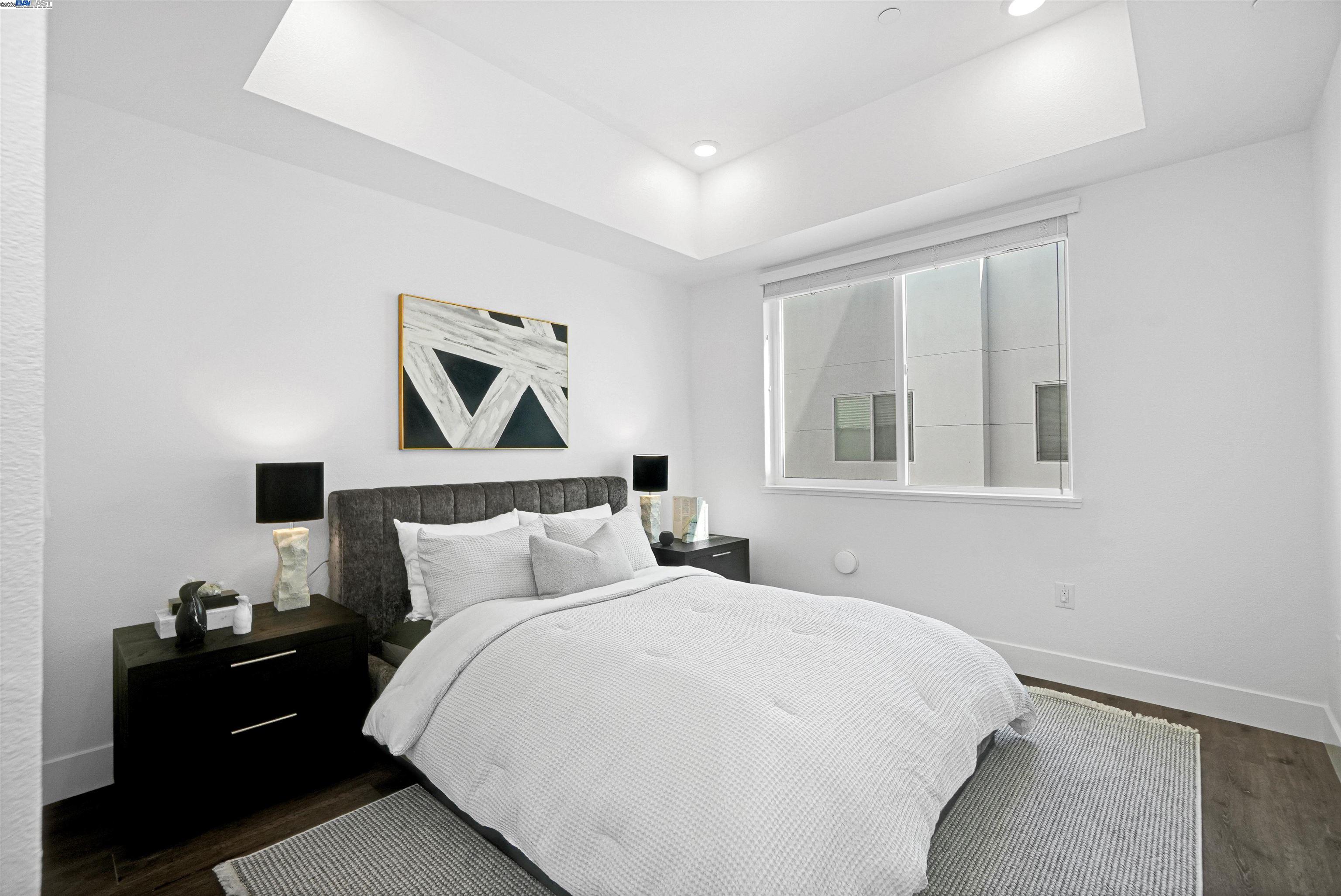 42111 Osgood # 418