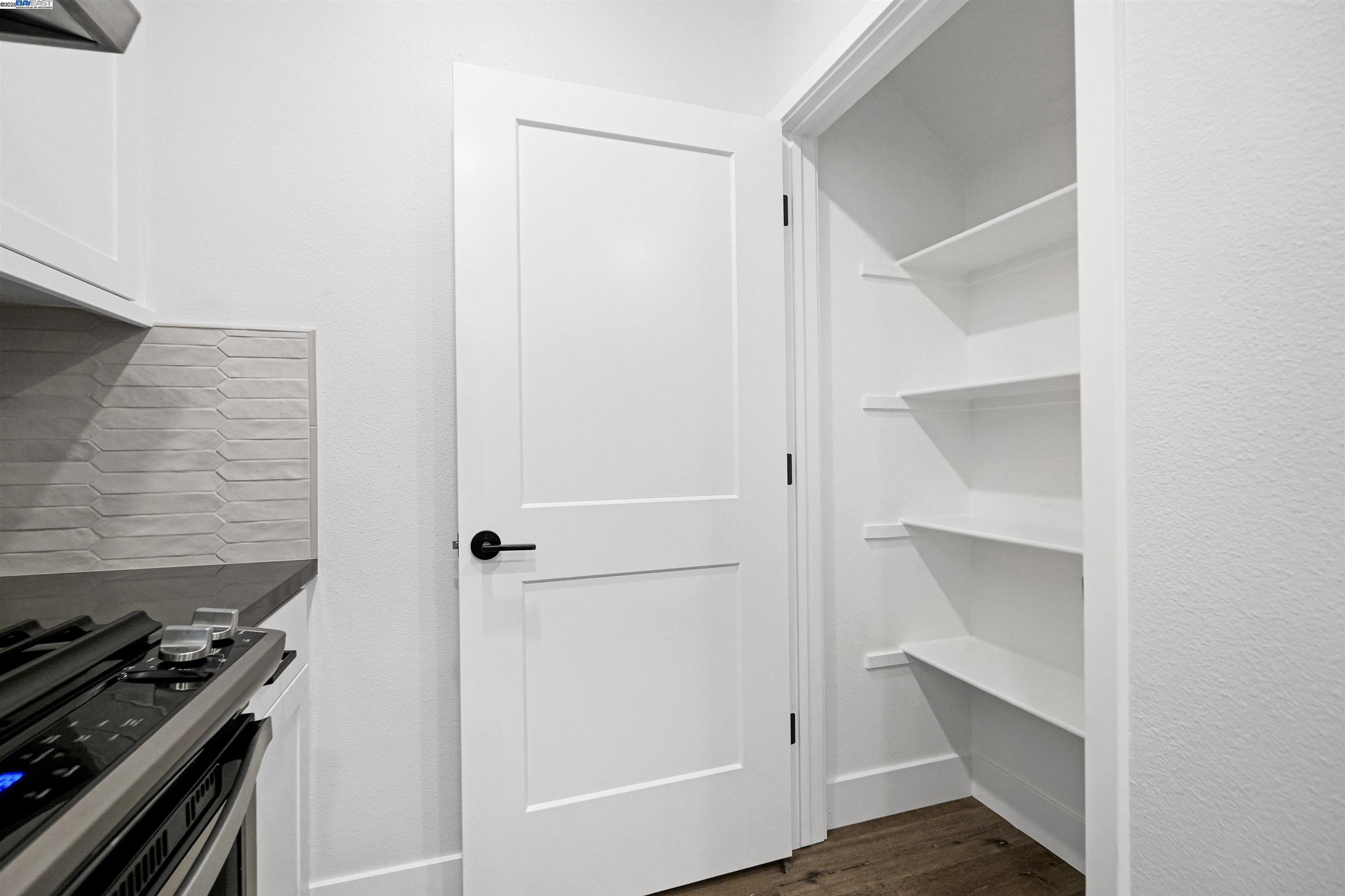 42111 Osgood # 418