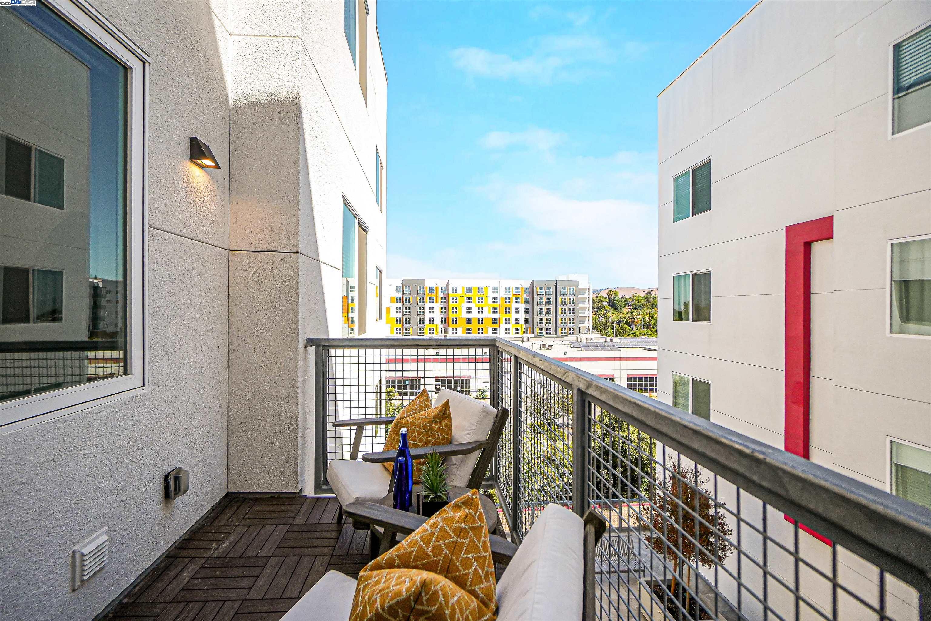 42111 Osgood # 418