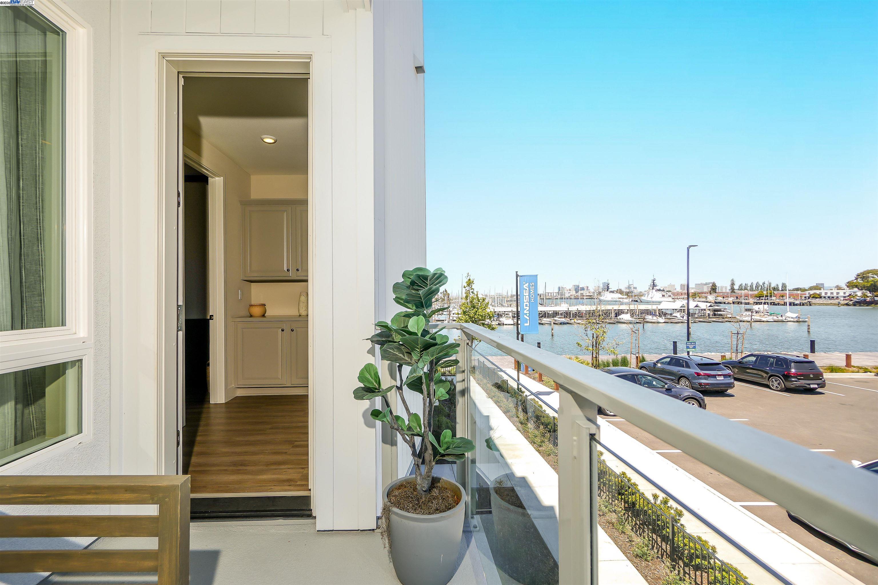 2258 Stanford Street