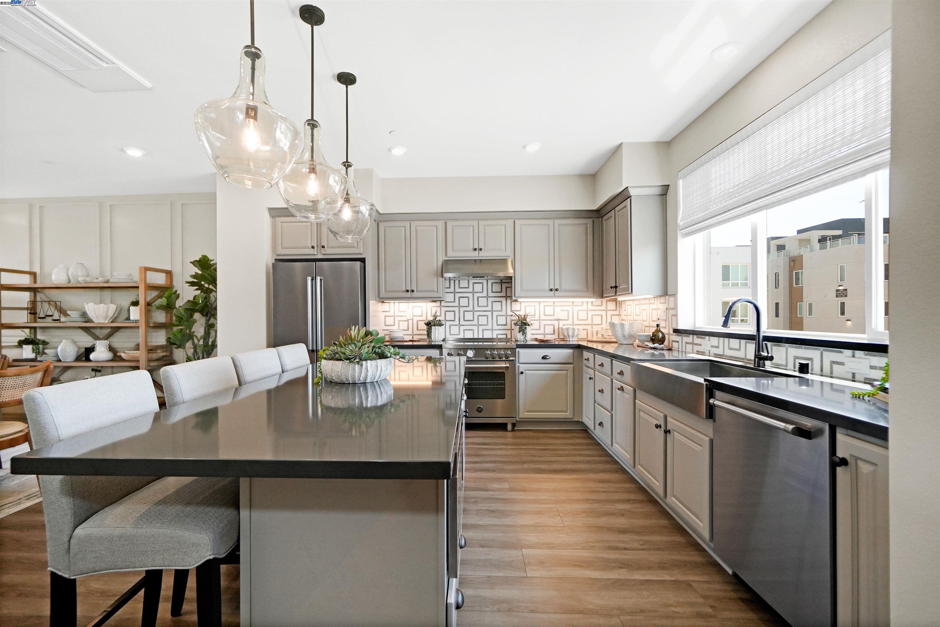 2258 Stanford Street