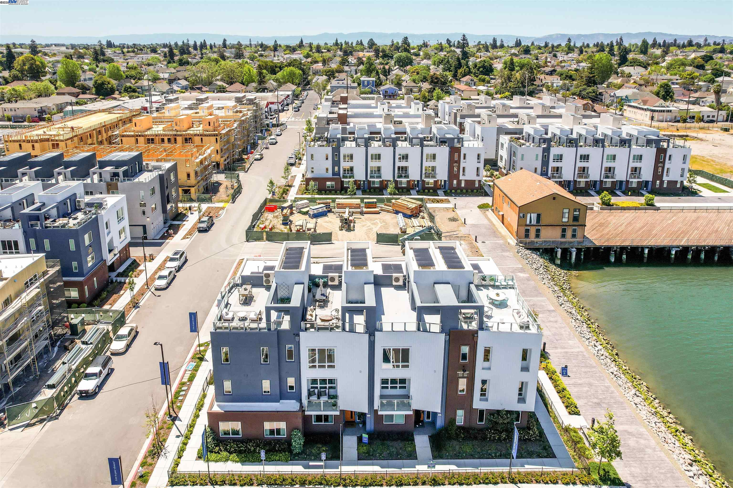 2258 Stanford Street