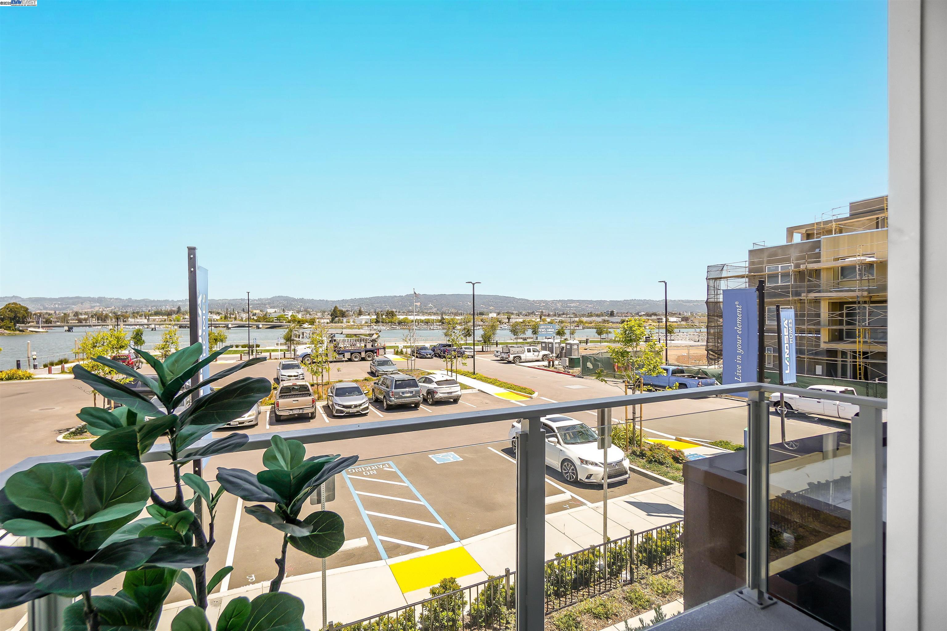 2258 Stanford Street