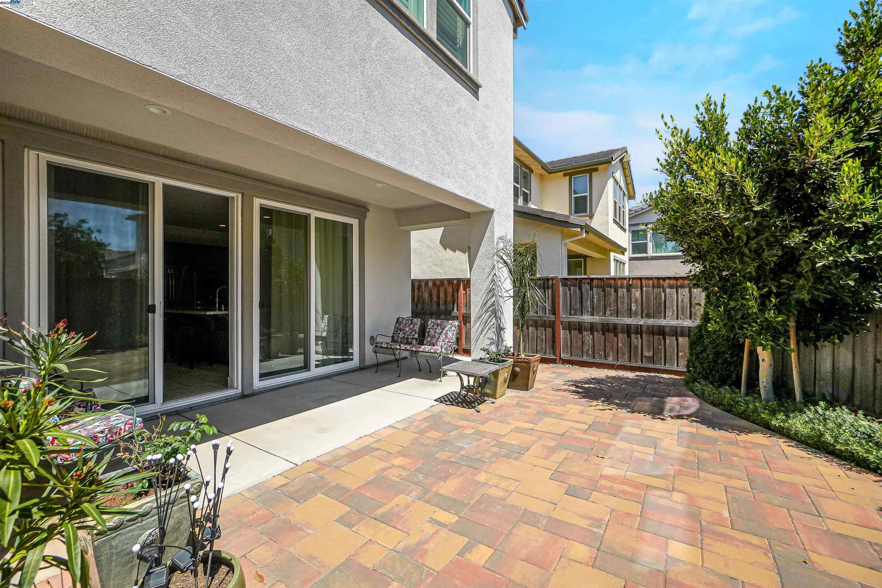 550 Gather Ct