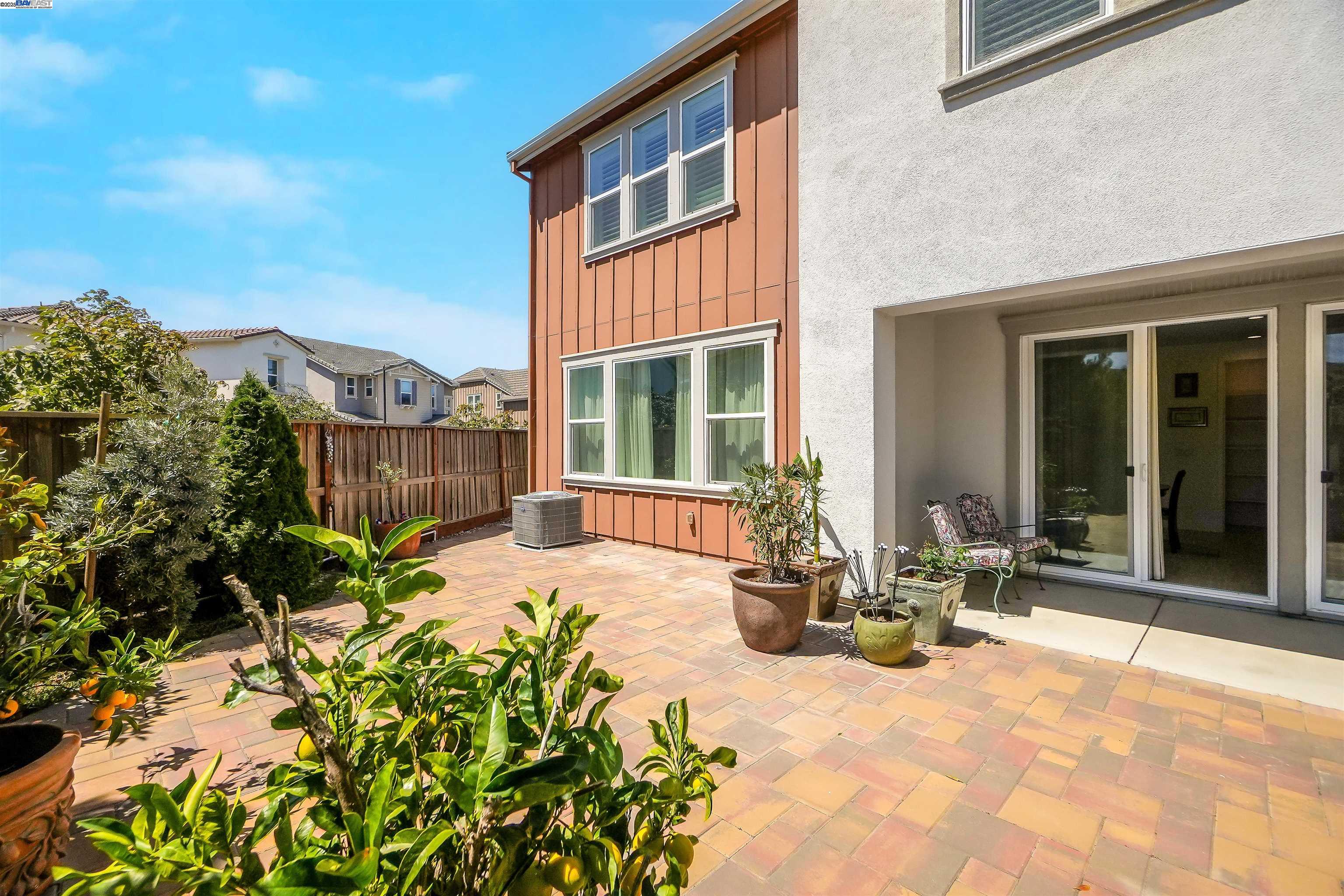 550 Gather Ct