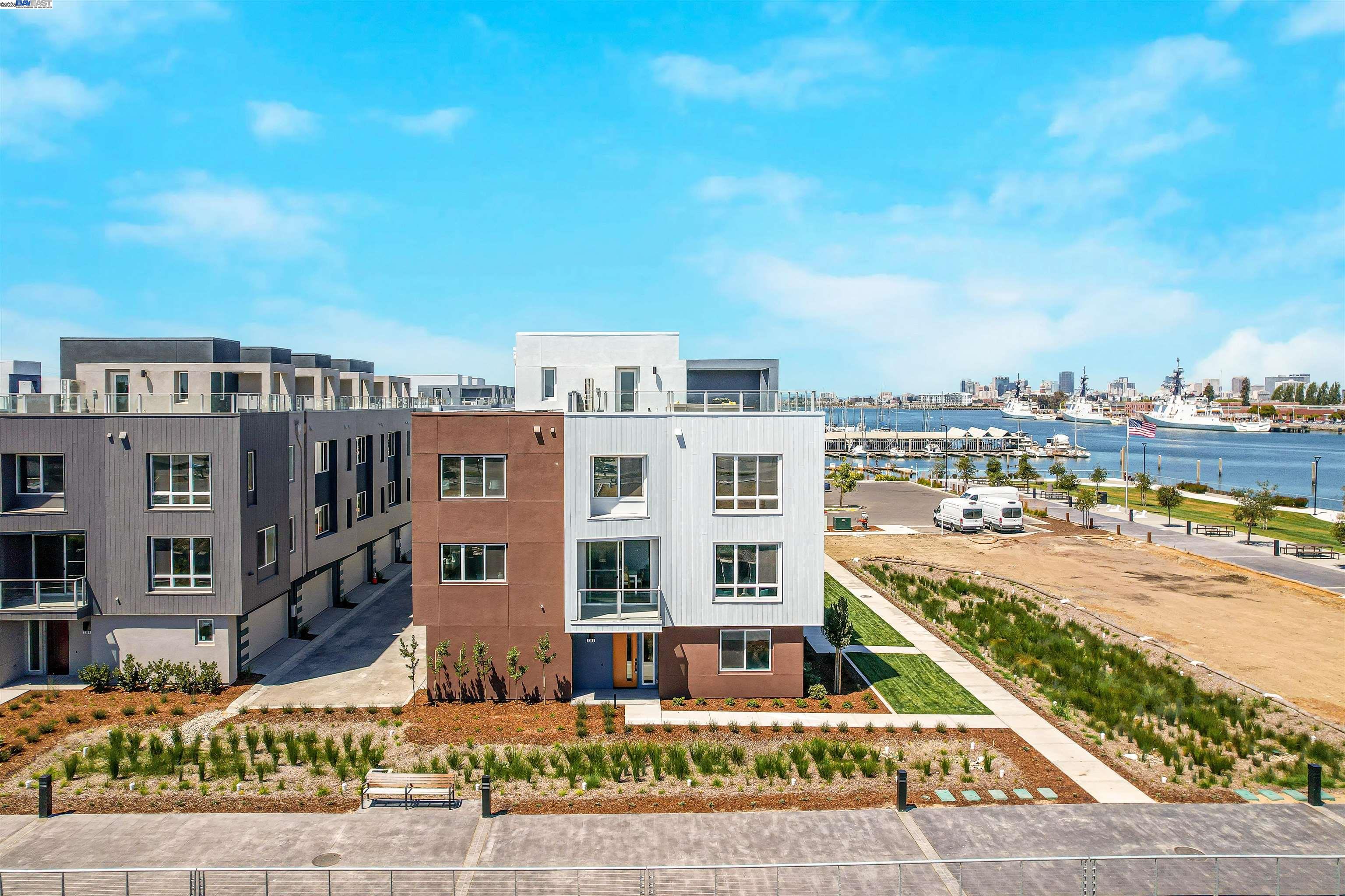 2388 Stanford Street