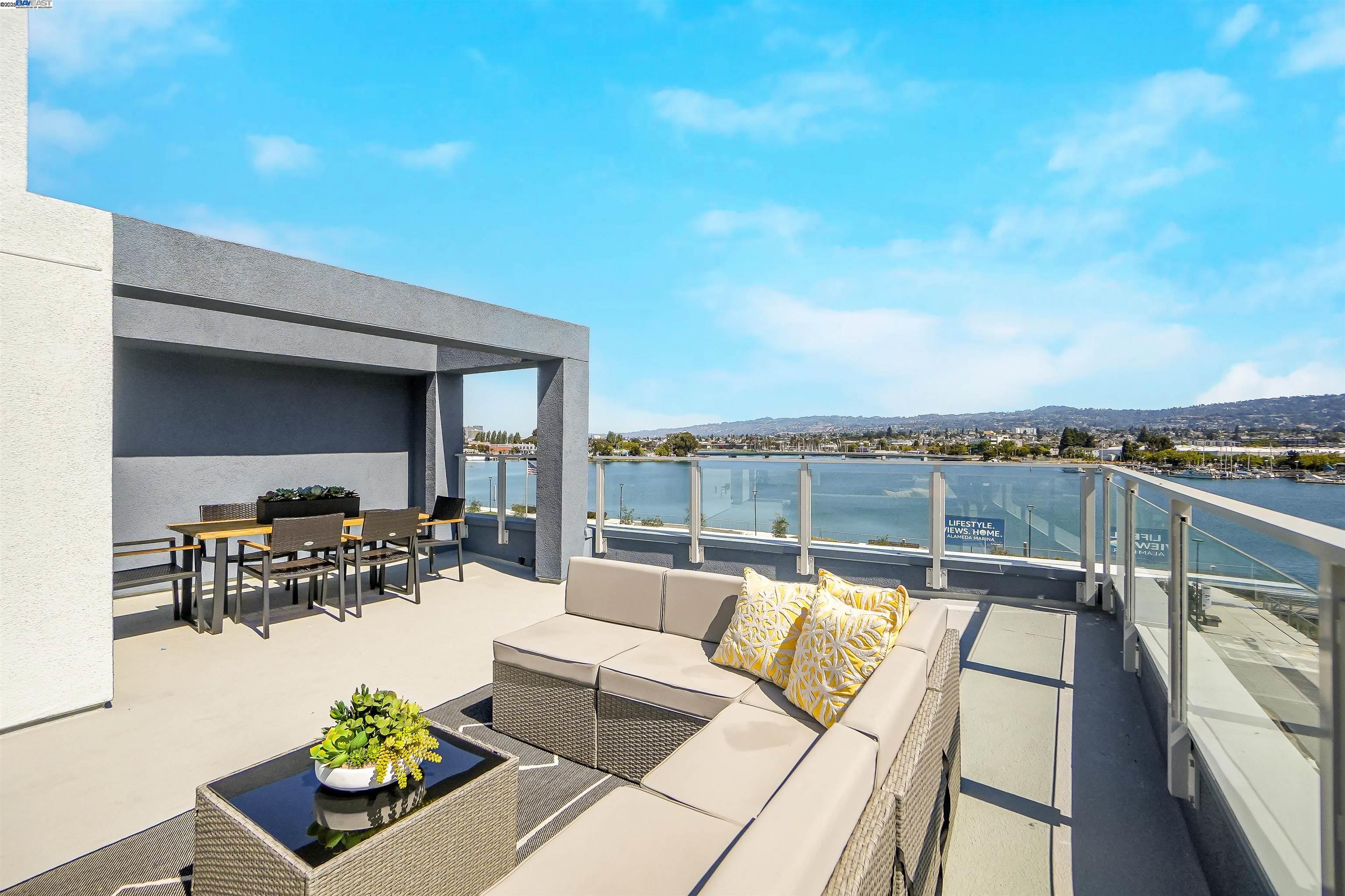 2388 Stanford Street