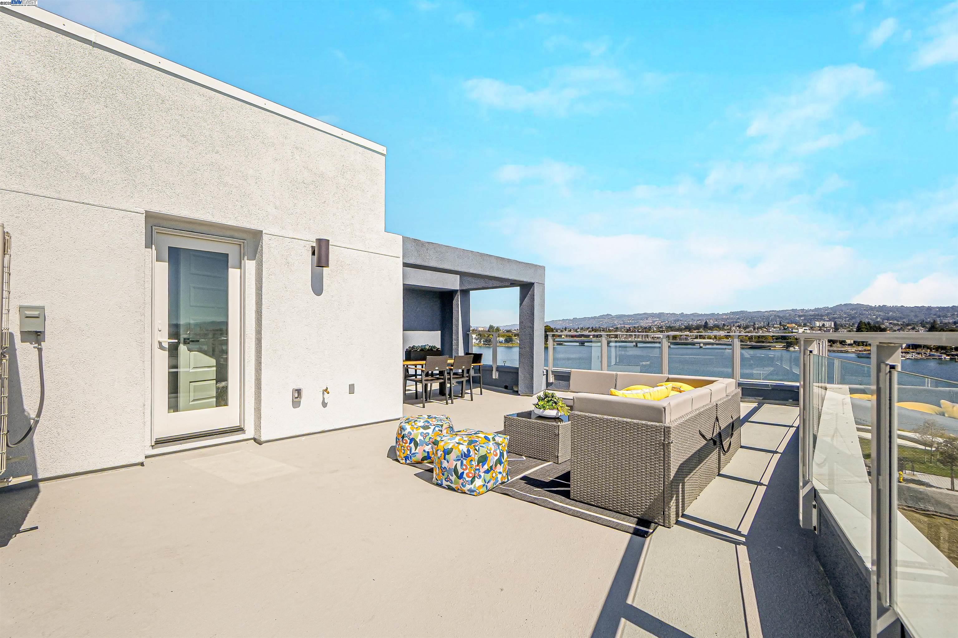 2388 Stanford Street