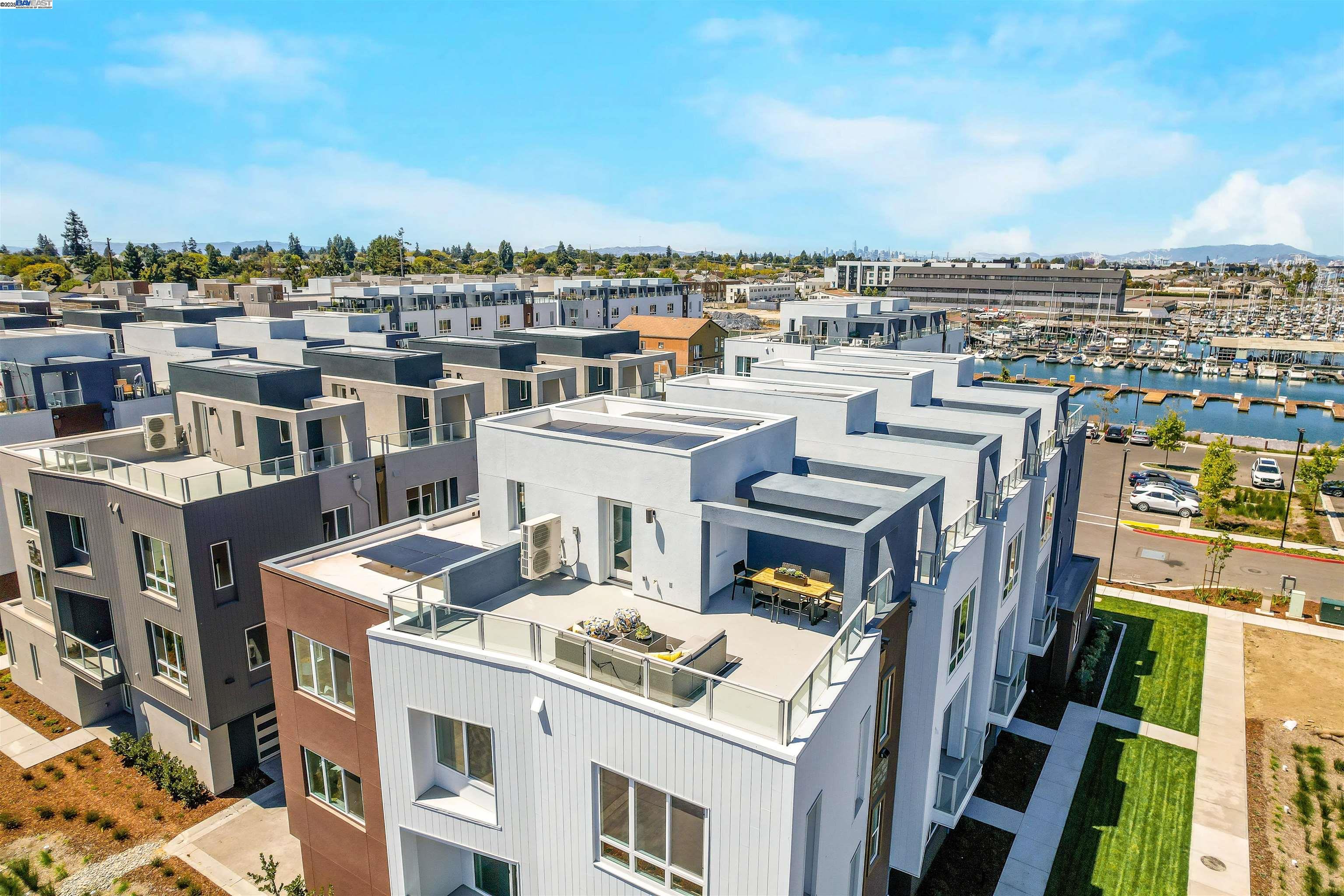 2388 Stanford Street