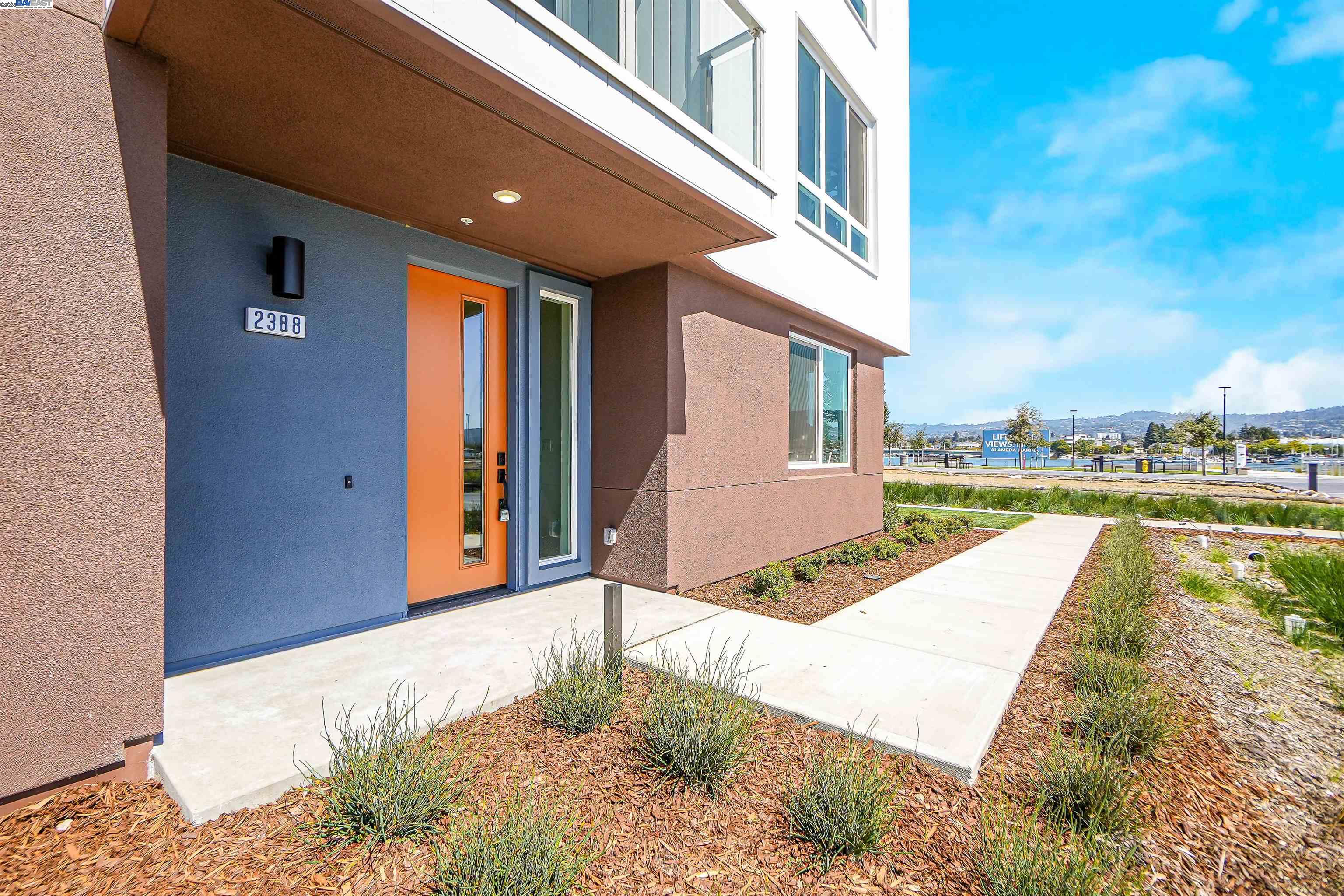 2388 Stanford Street