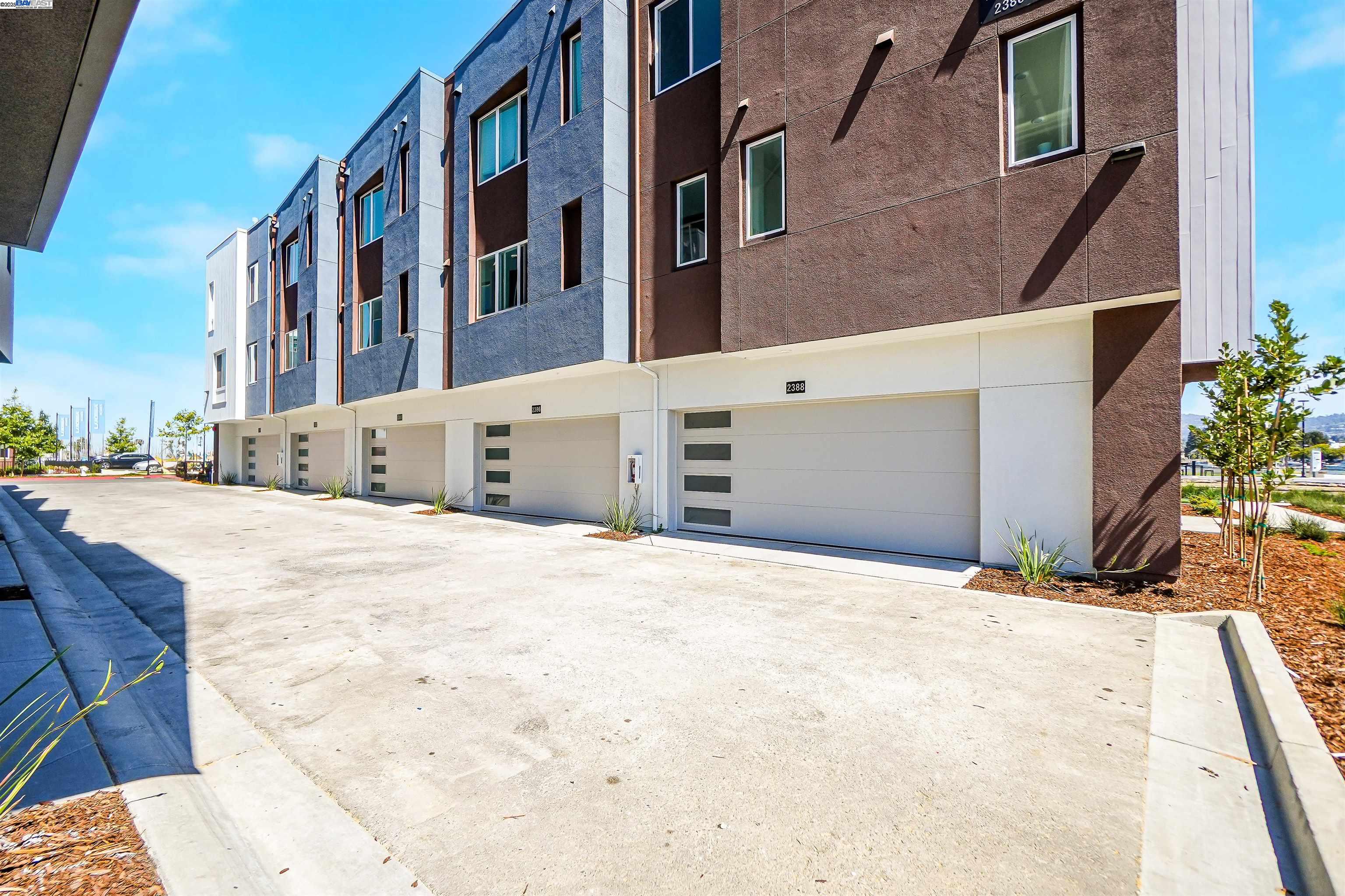 2388 Stanford Street