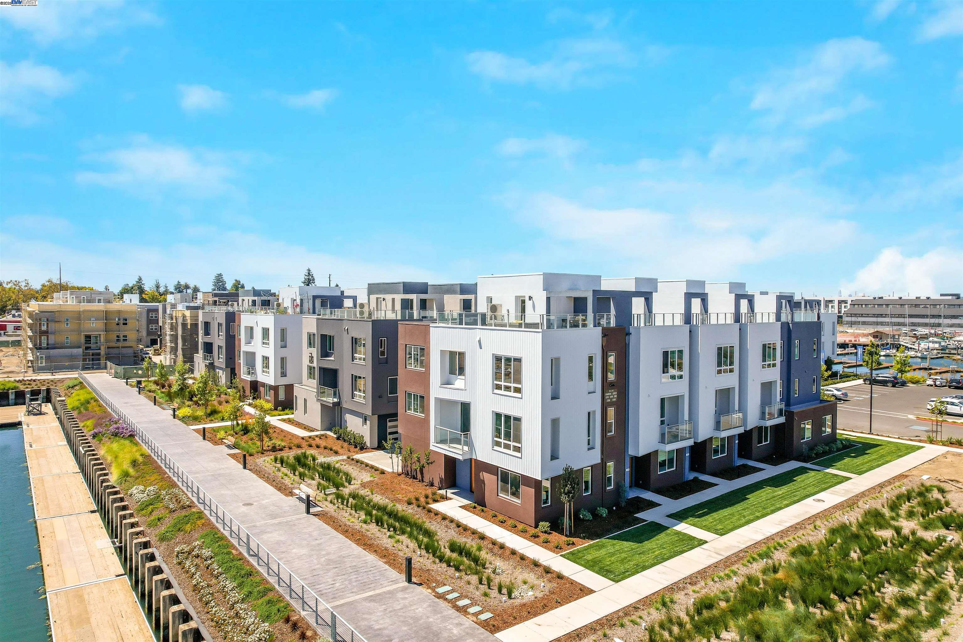 2388 Stanford Street