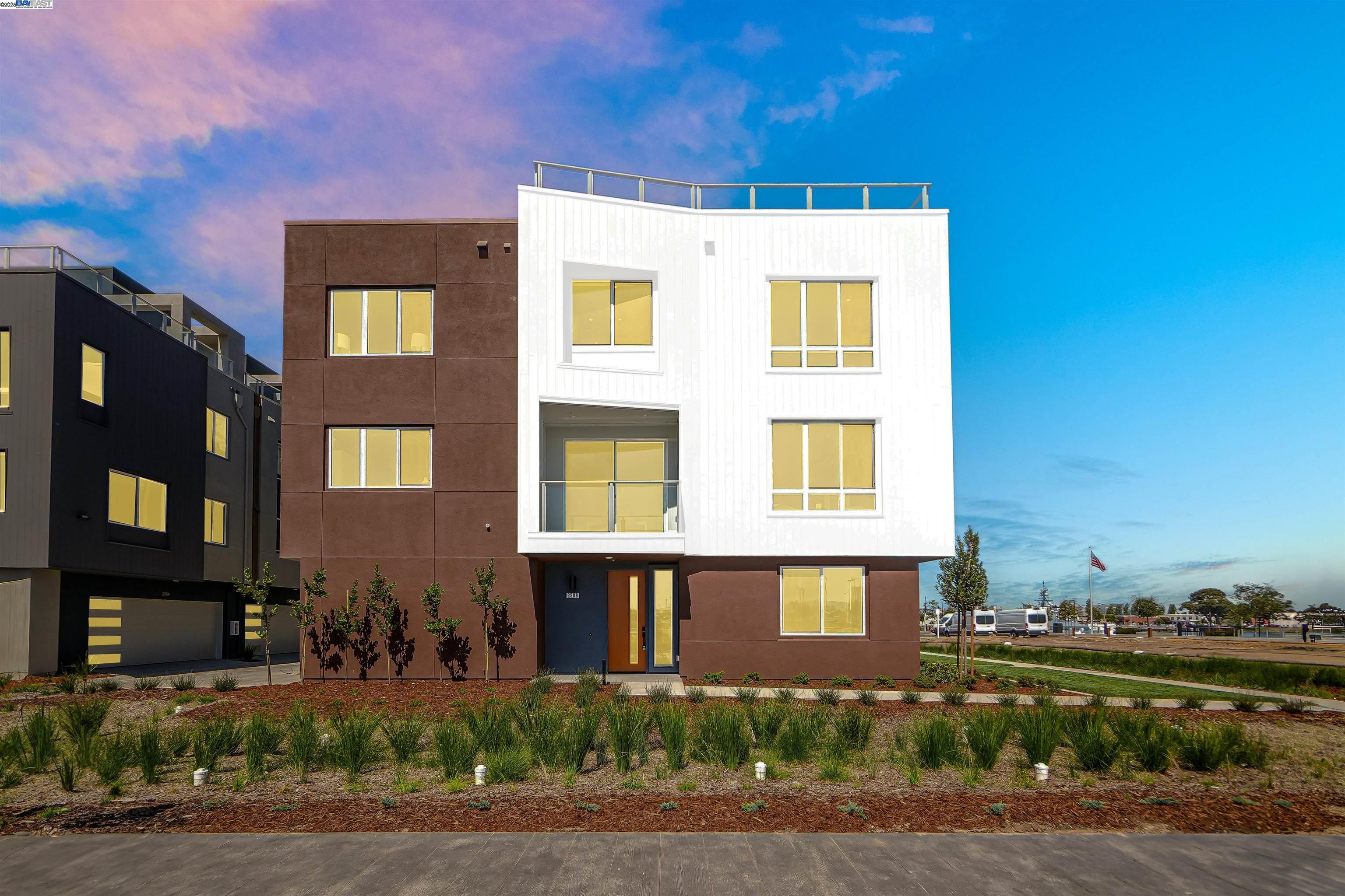 2388 Stanford Street