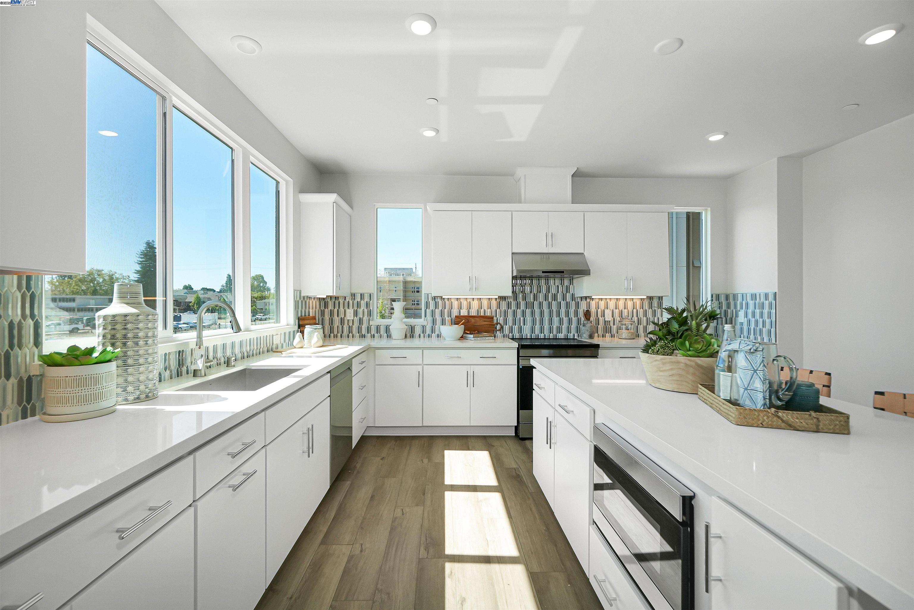 2388 Stanford Street