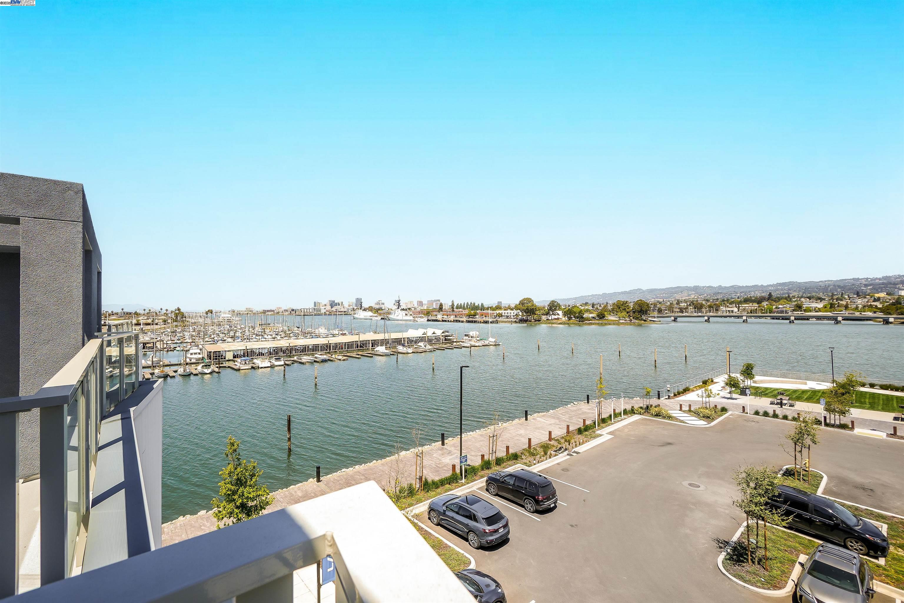 2256 Stanford Street