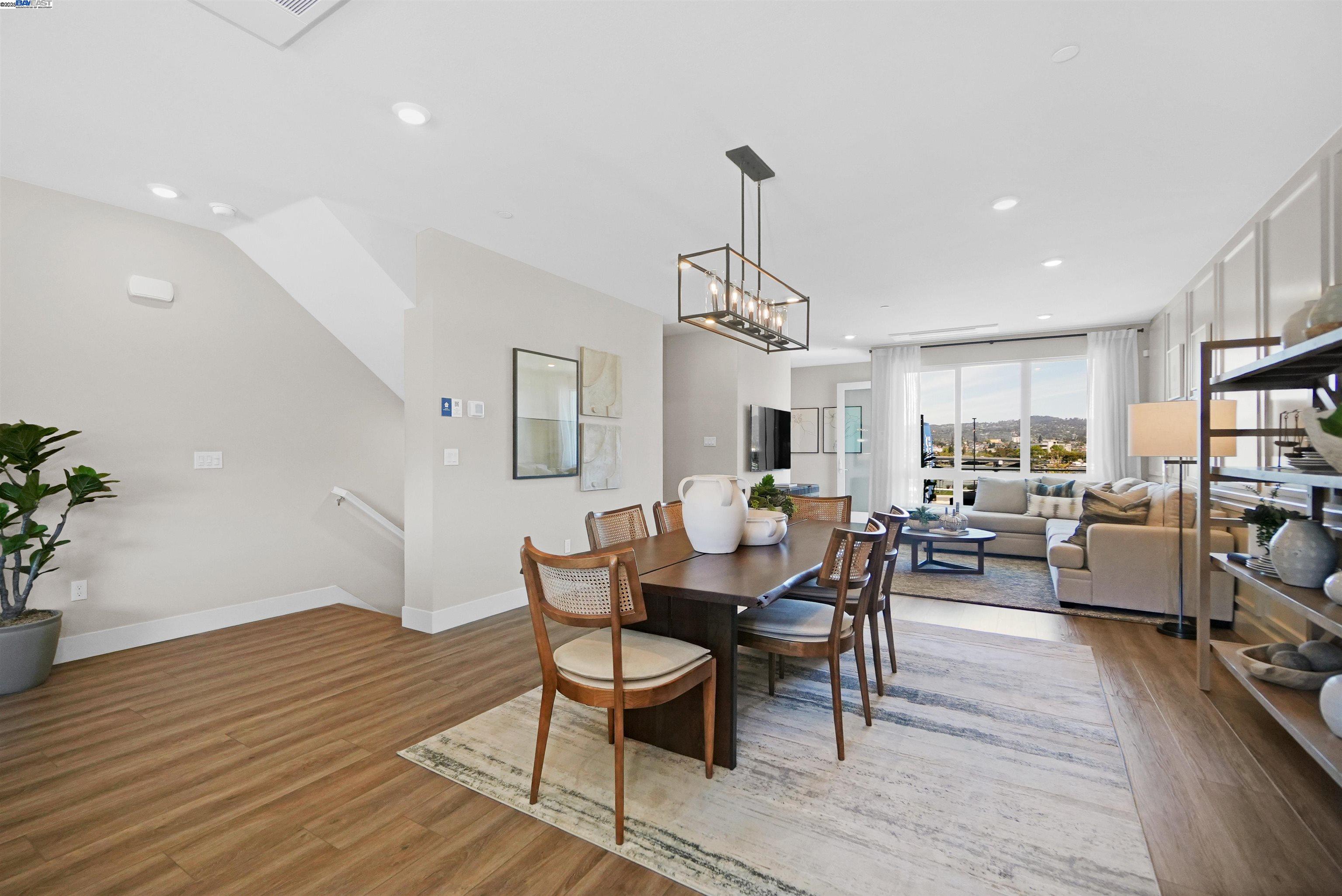 2256 Stanford Street